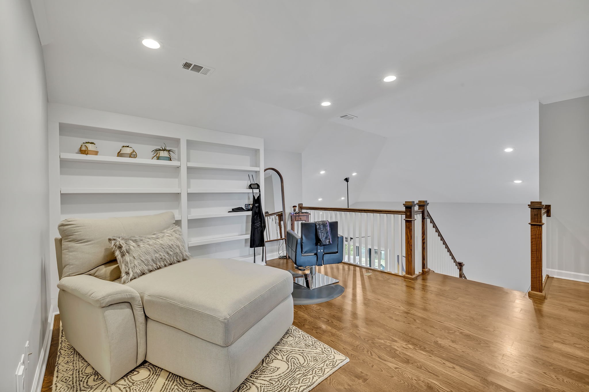 233 Gardenridge Dr