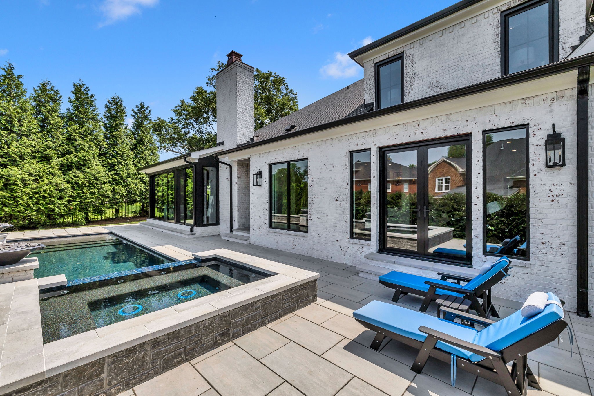 233 Gardenridge Dr