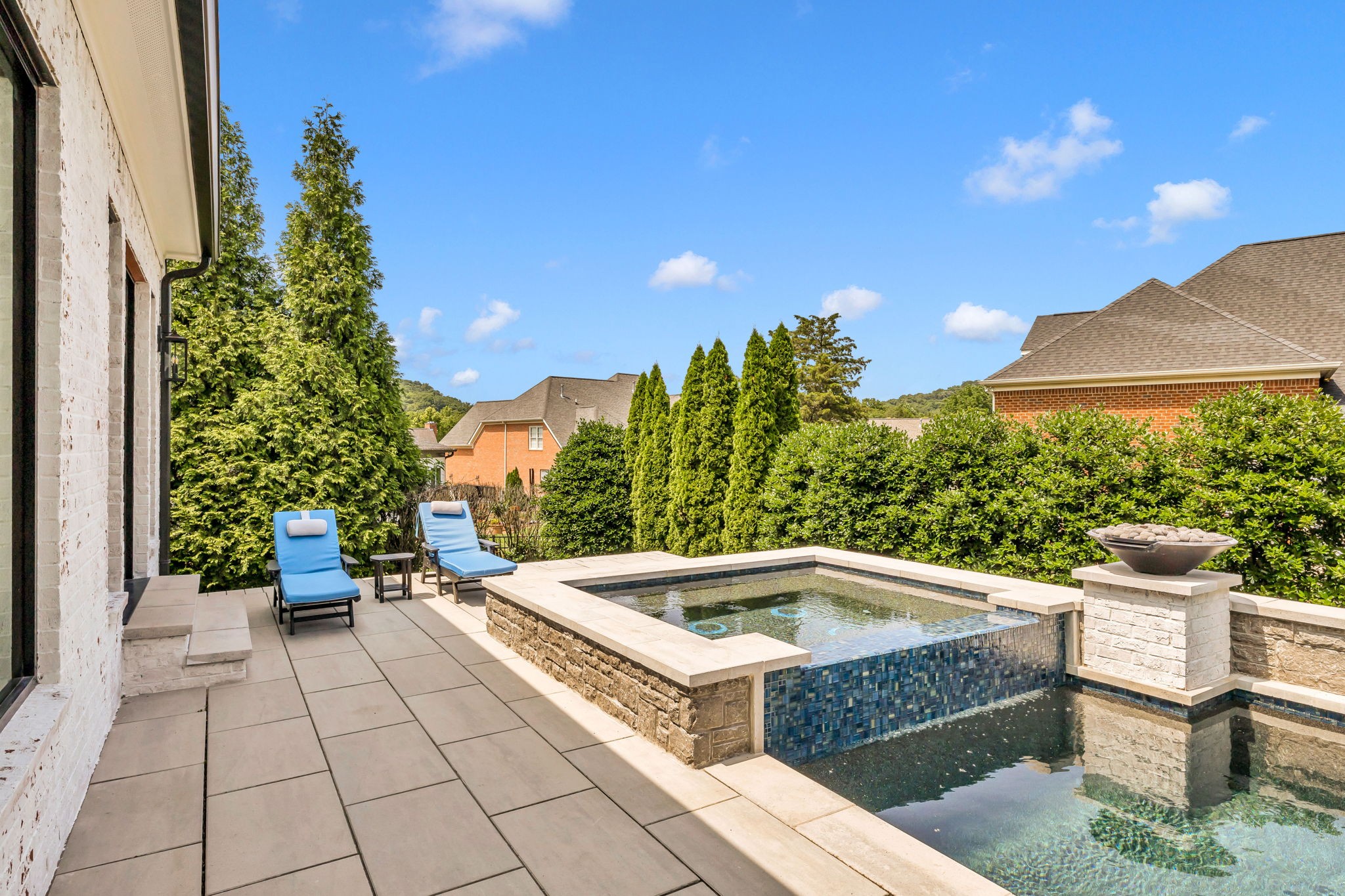 233 Gardenridge Dr