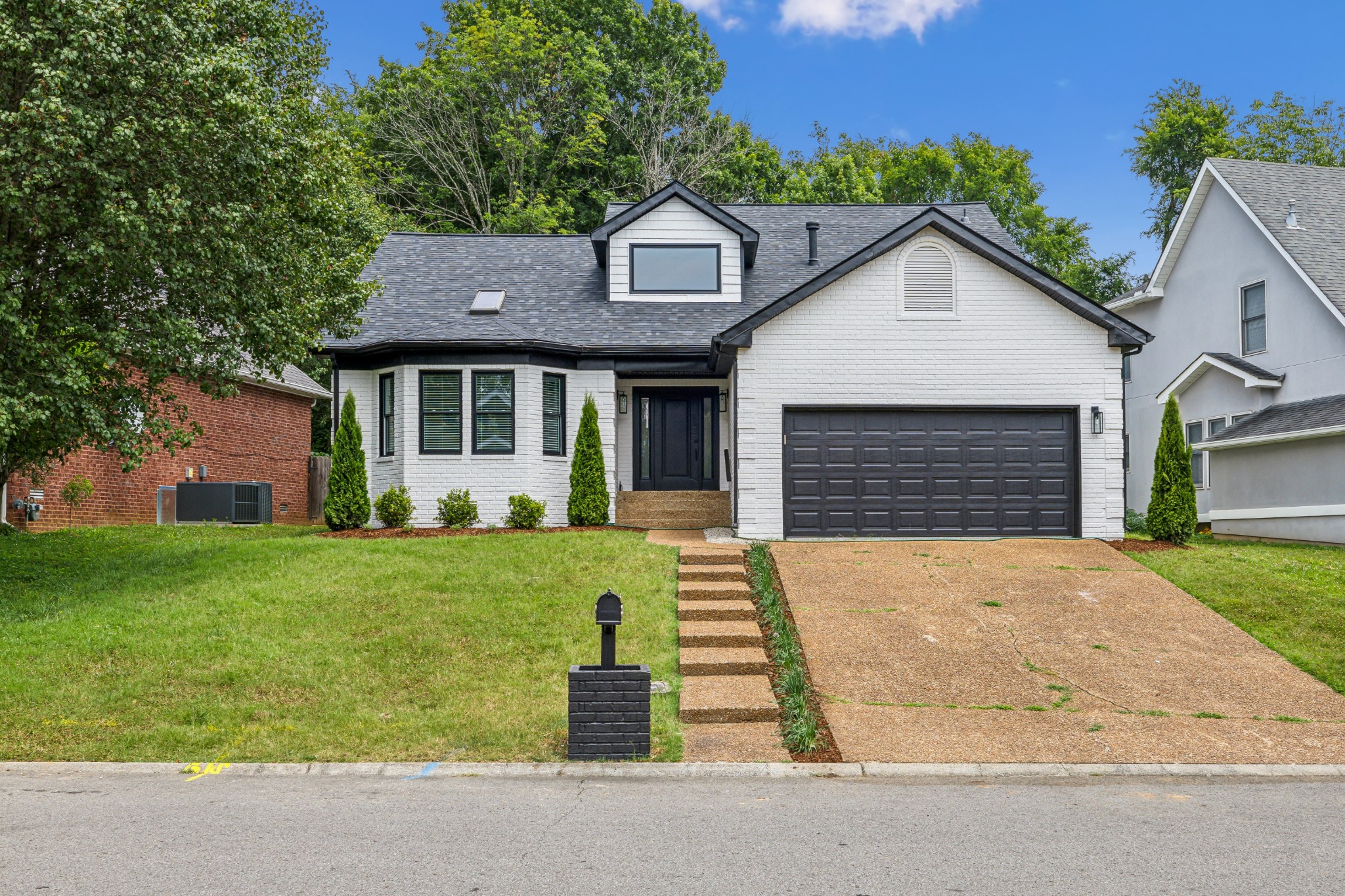 820 Cedar Crest Dr