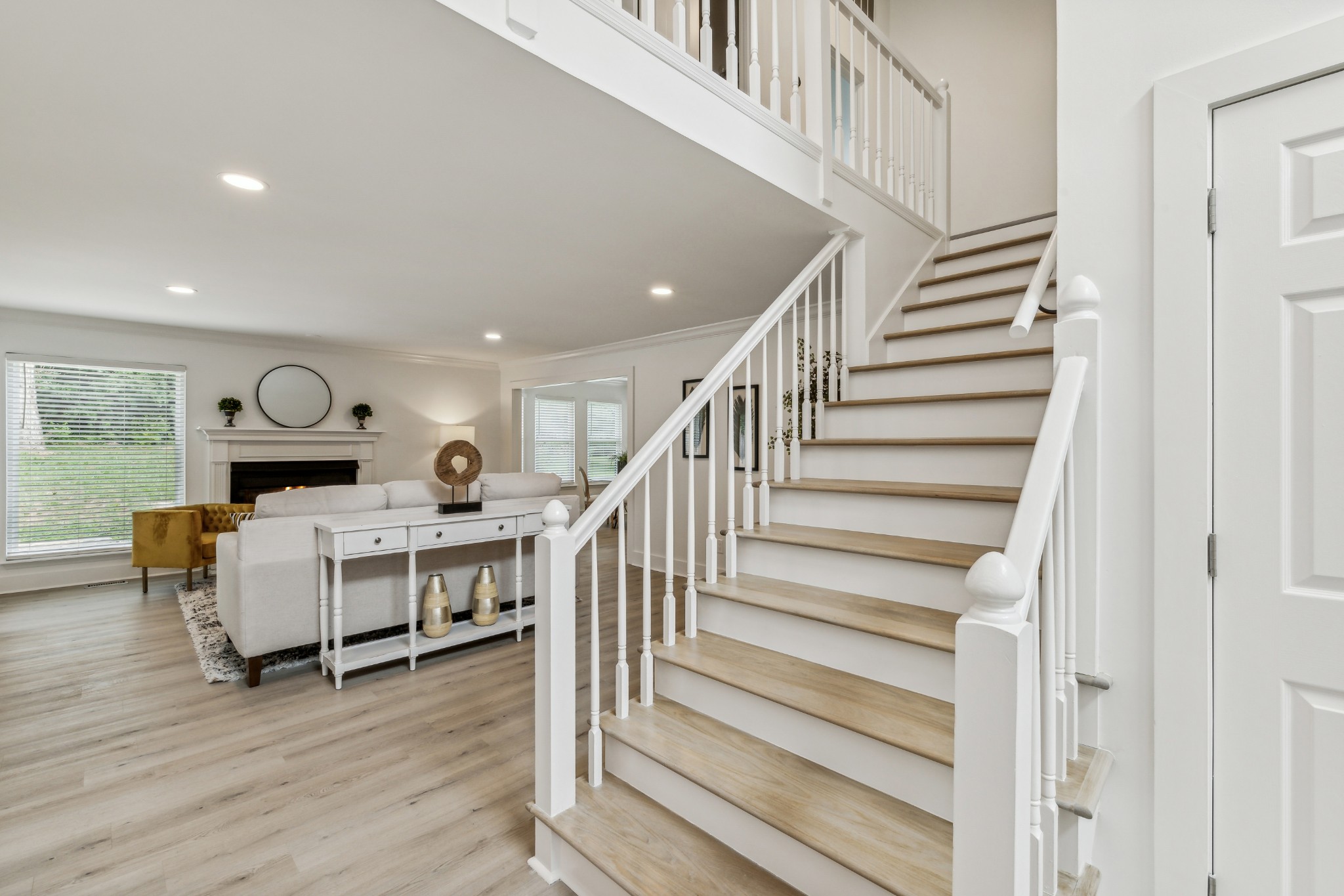 820 Cedar Crest Dr