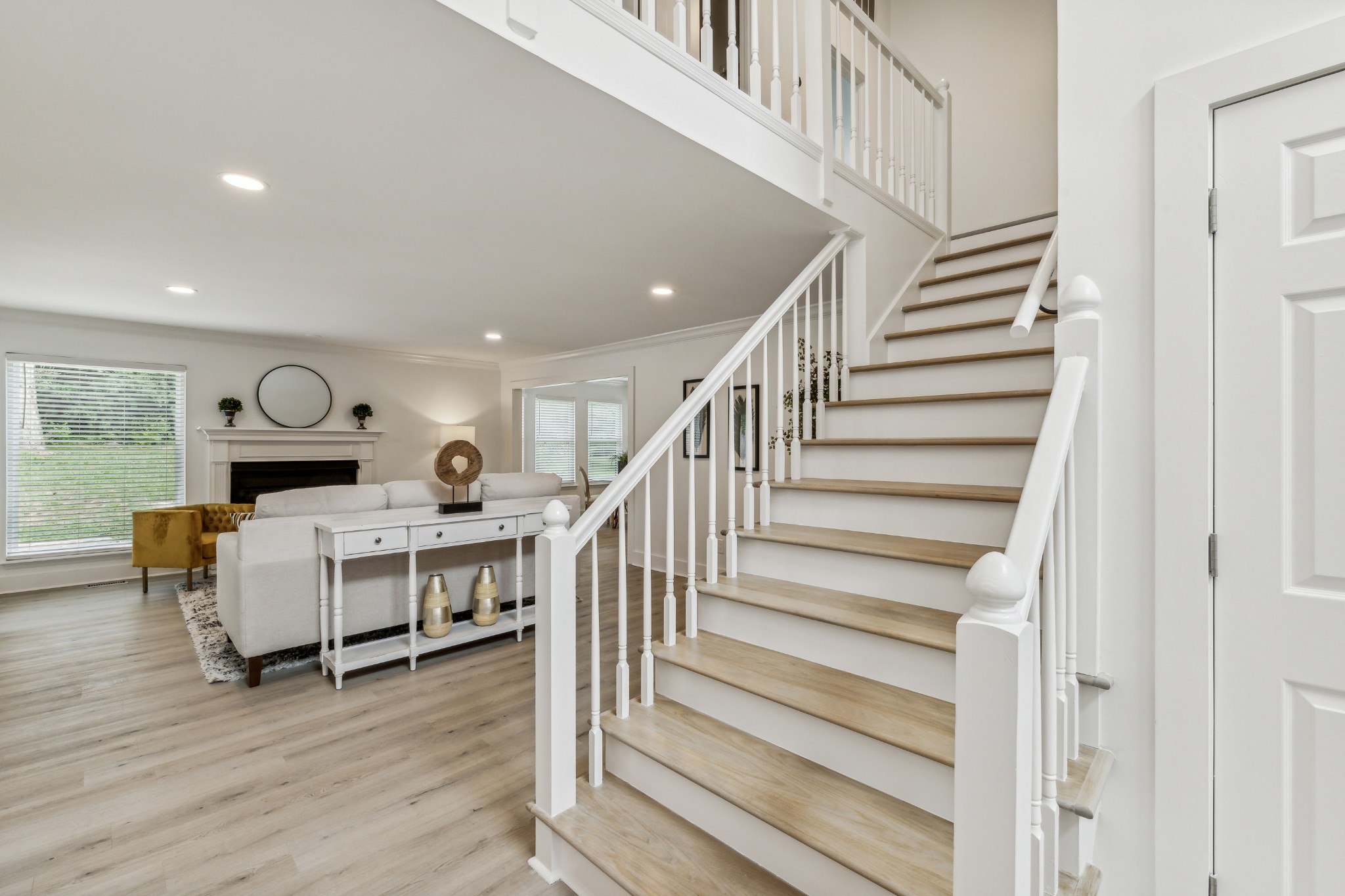 820 Cedar Crest Dr