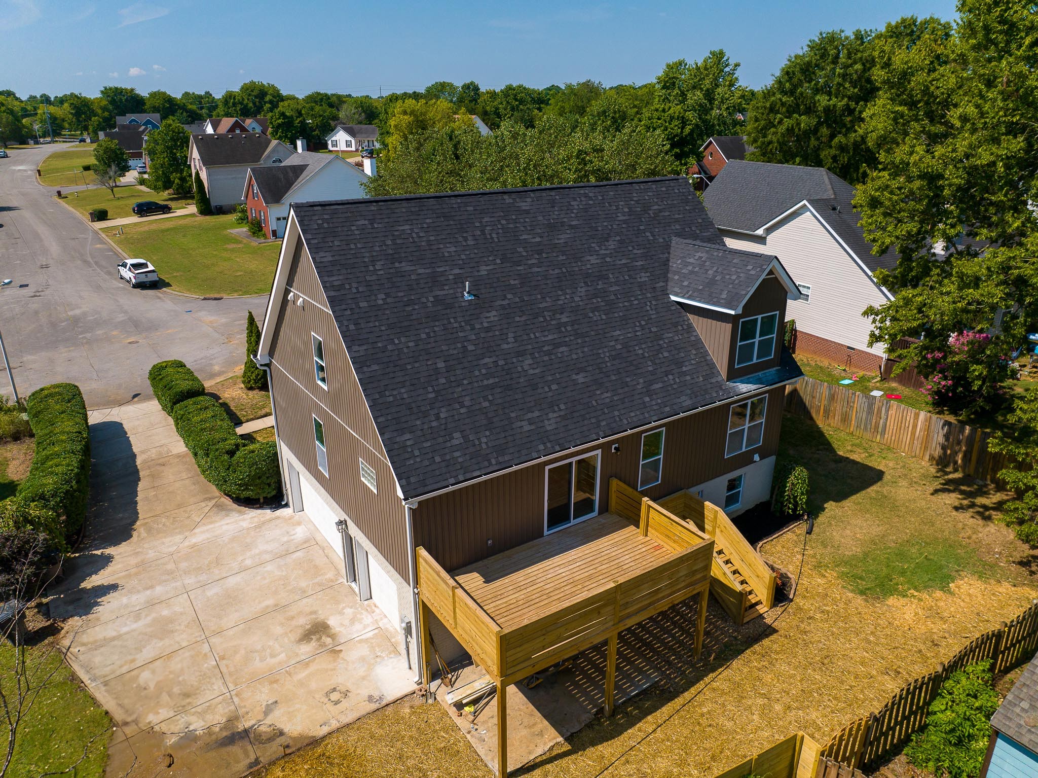 3450 Westbrook Dr