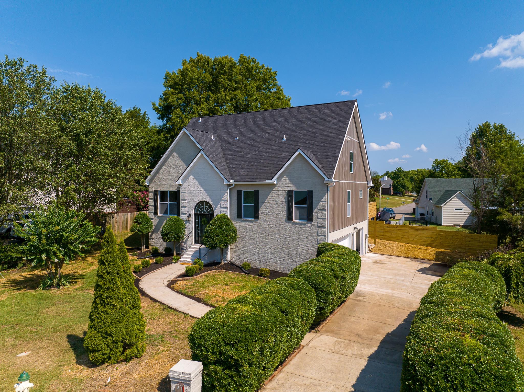 3450 Westbrook Dr