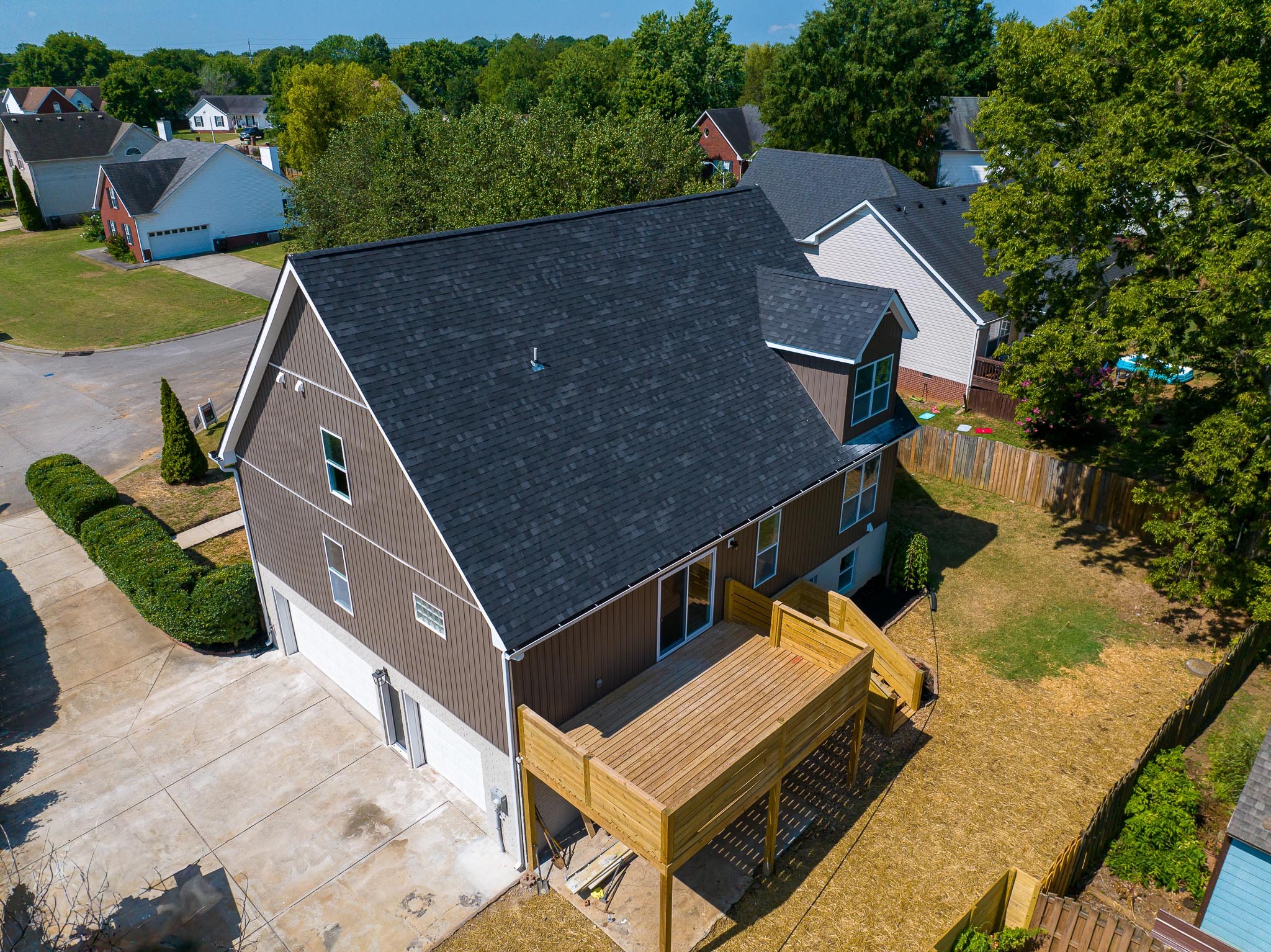 3450 Westbrook Dr