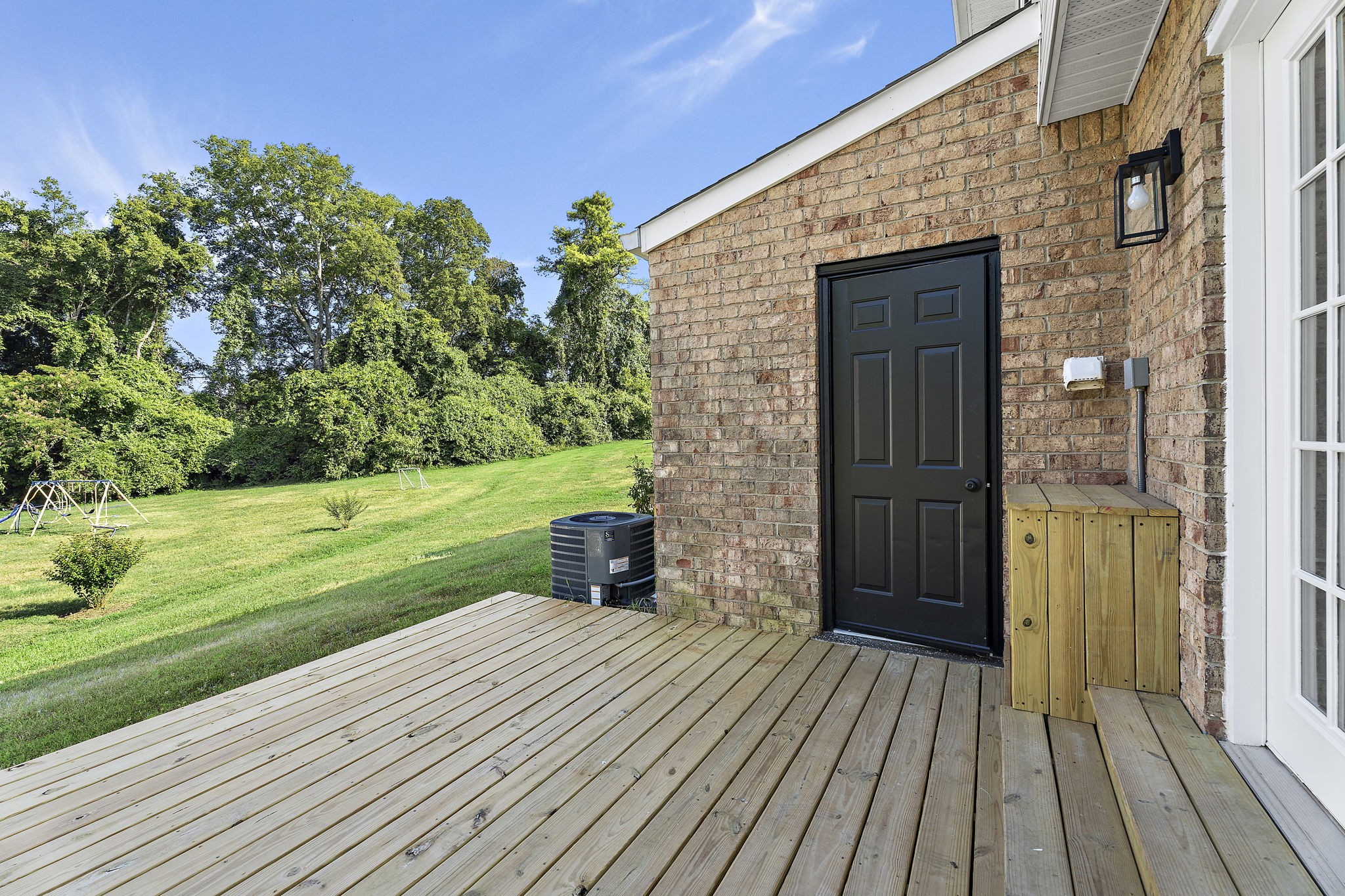 713 McPherson Dr