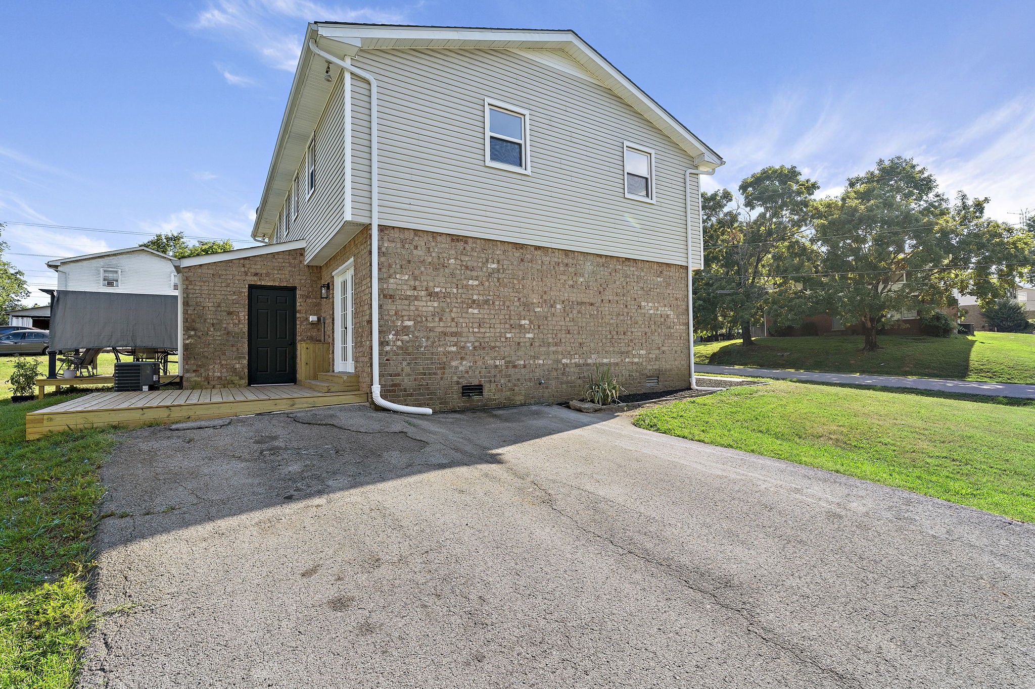 713 McPherson Dr