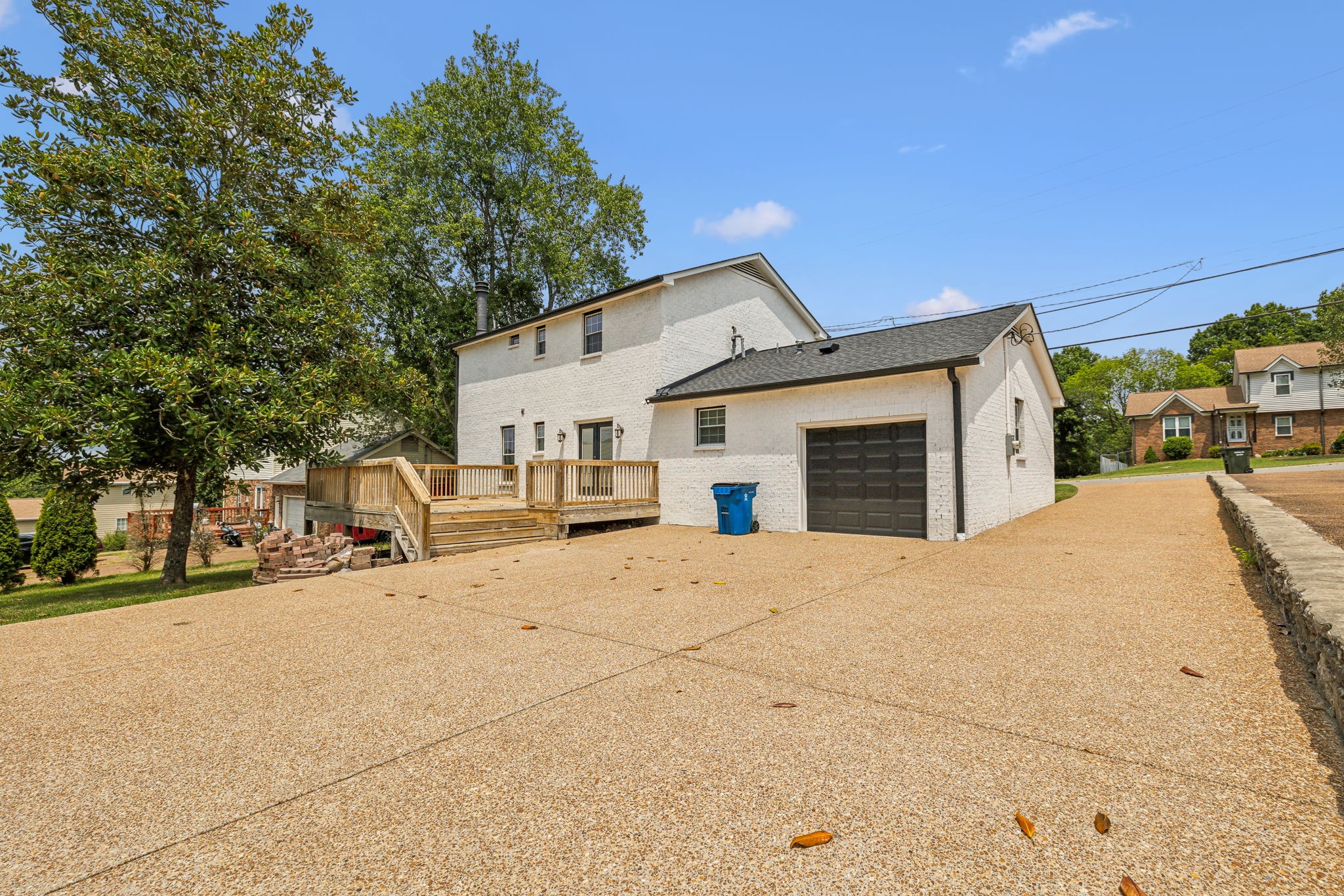 5109 Roxborough Dr