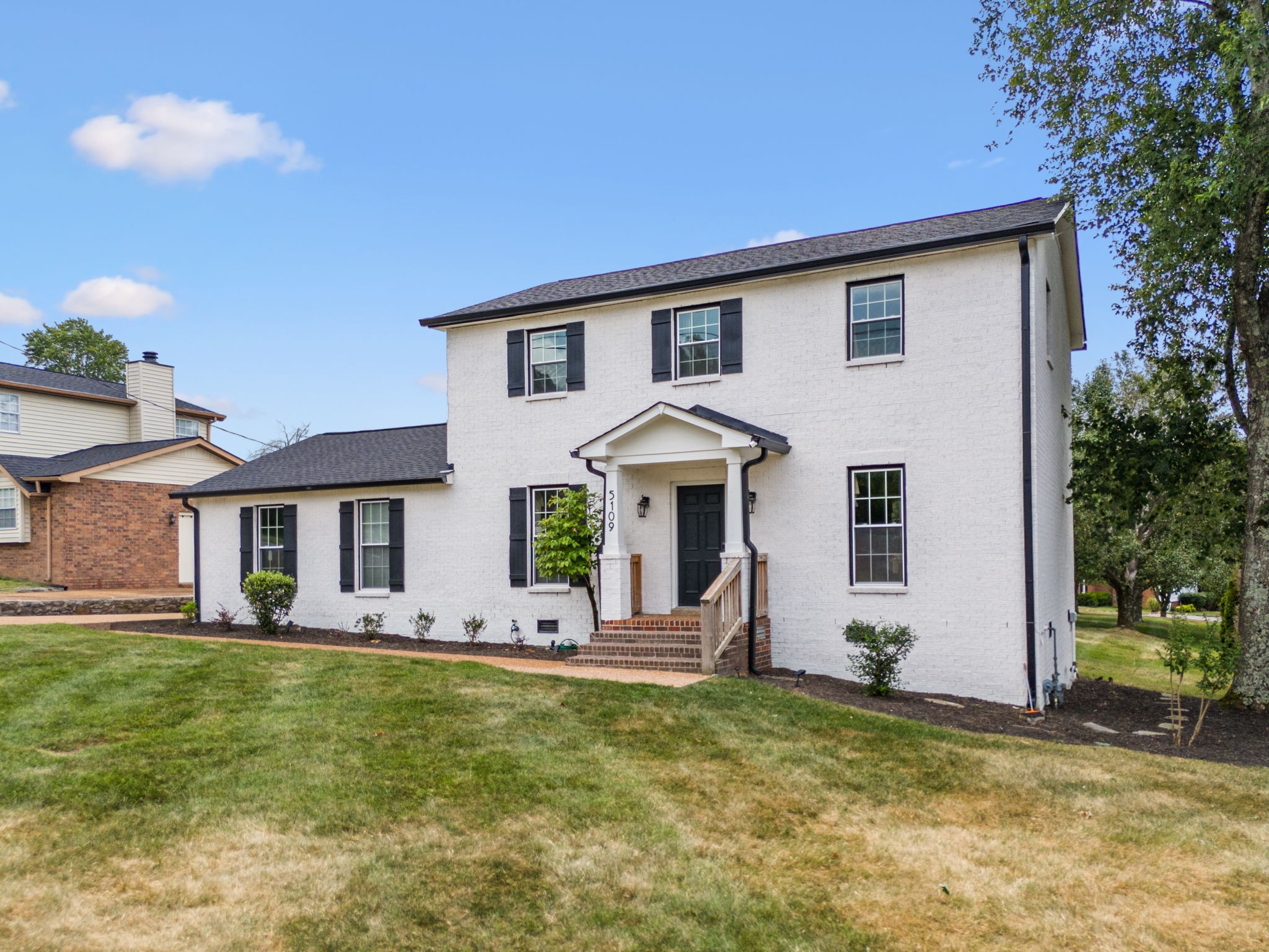 5109 Roxborough Dr