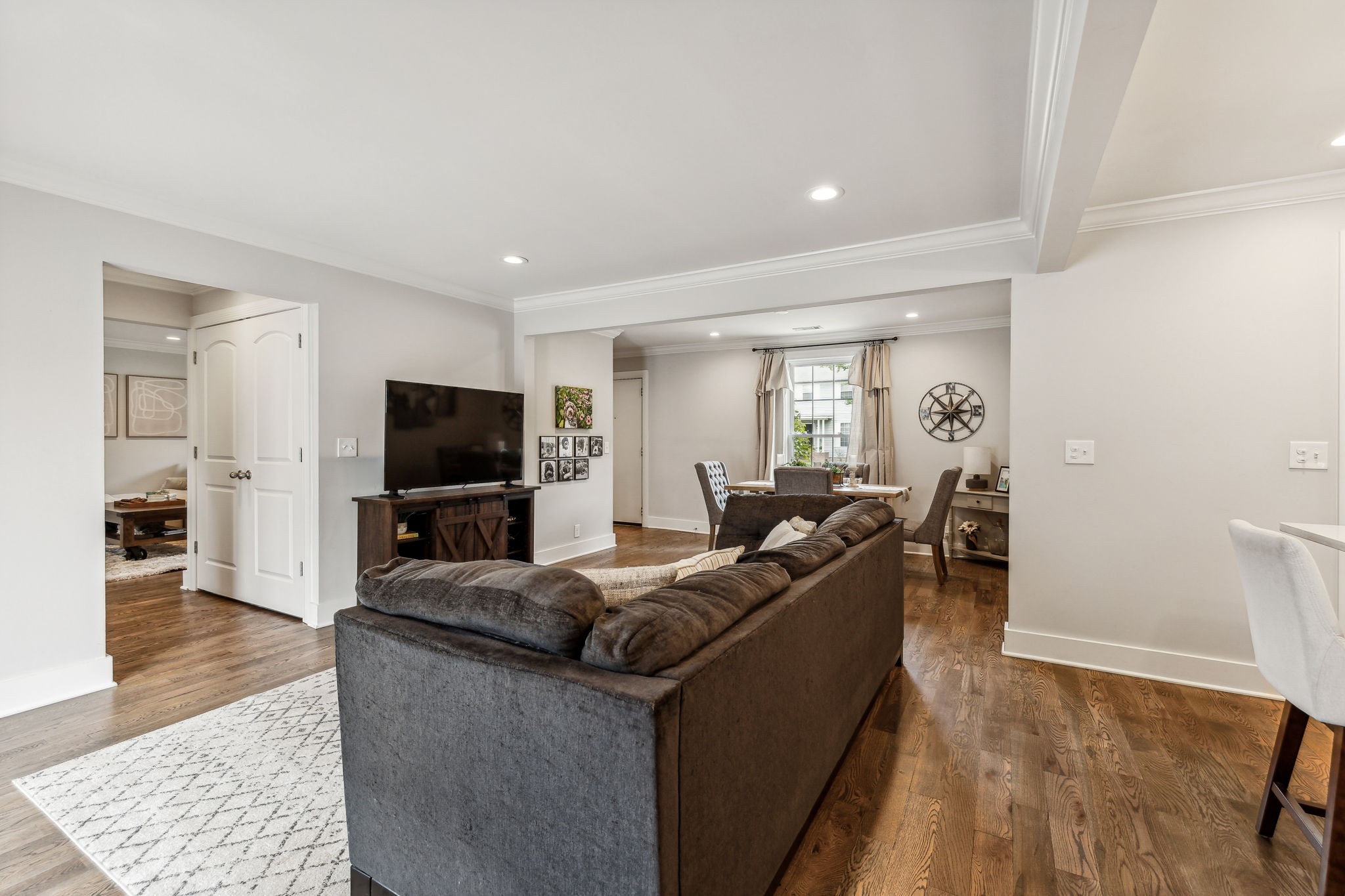 5109 Roxborough Dr