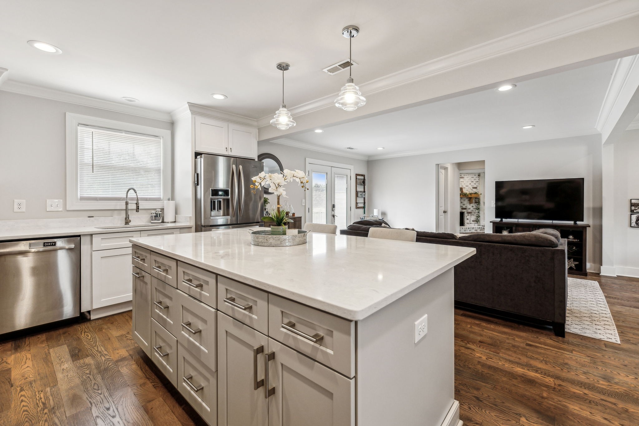 5109 Roxborough Dr