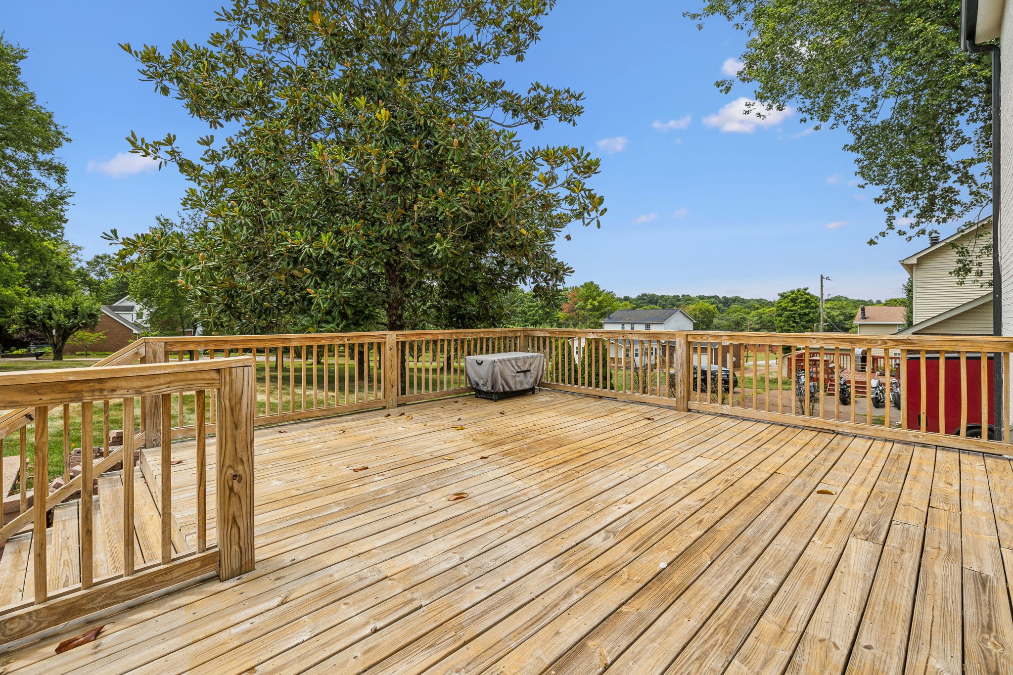5109 Roxborough Dr