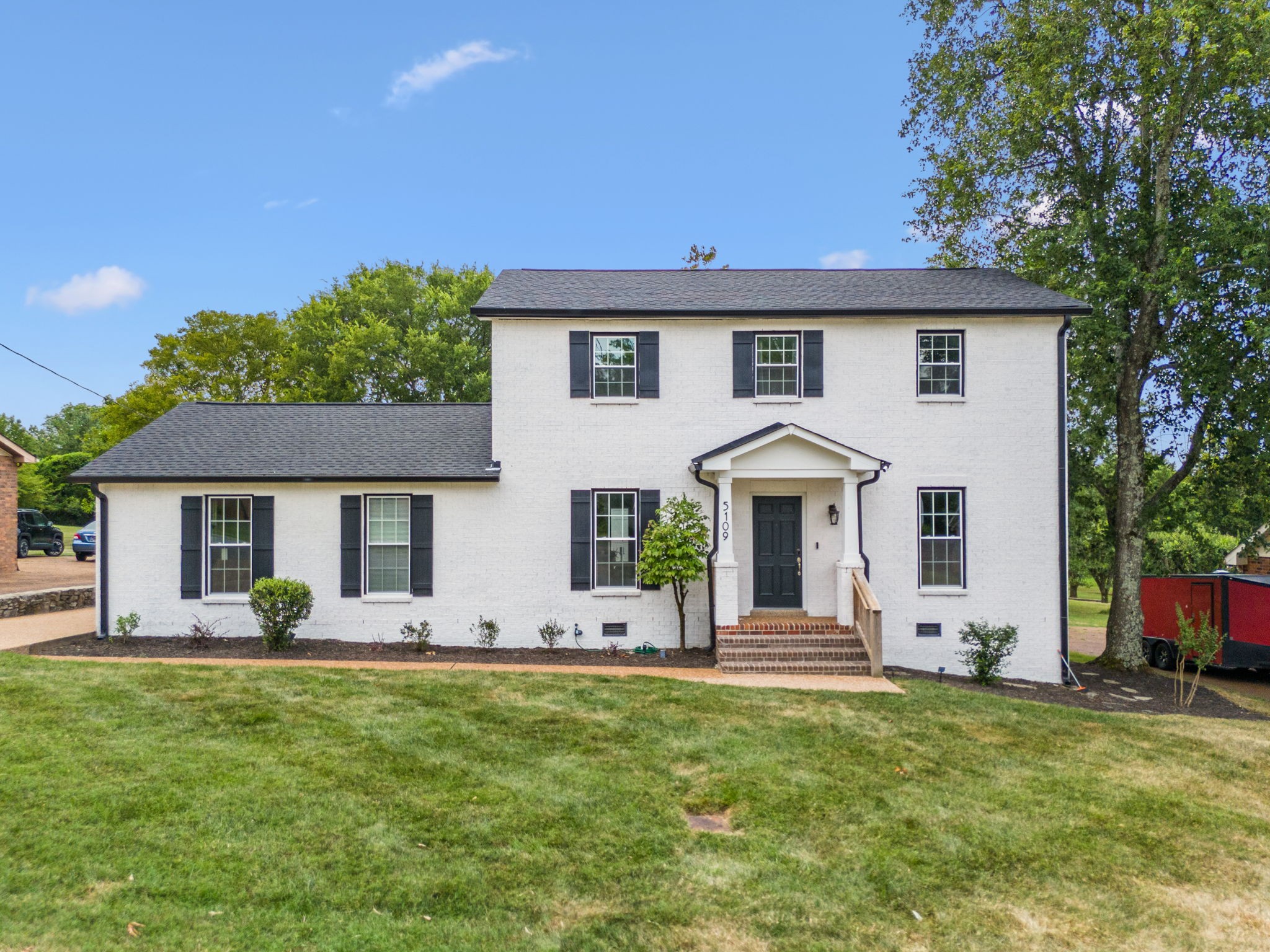 5109 Roxborough Dr