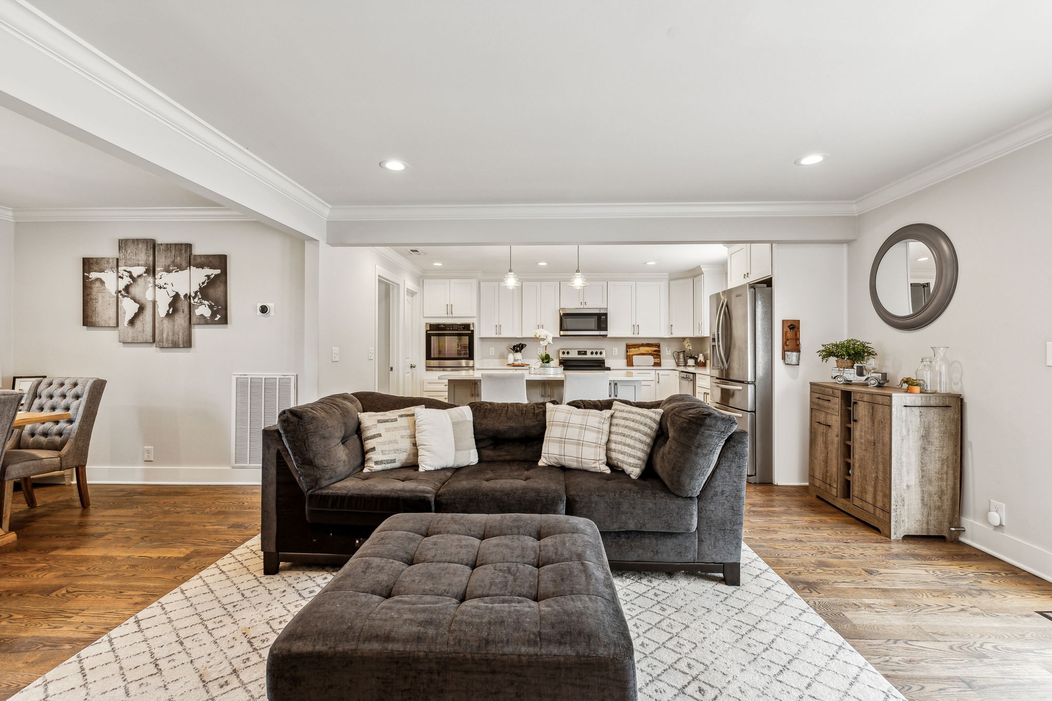 5109 Roxborough Dr