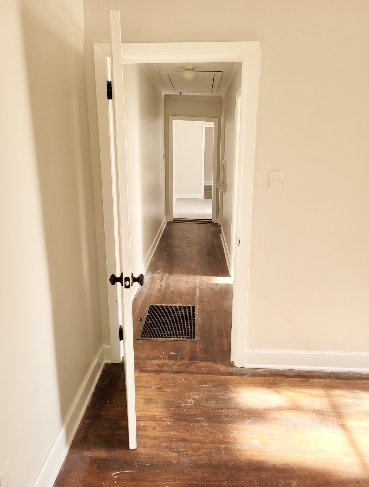 3422 Tutwiler Ave