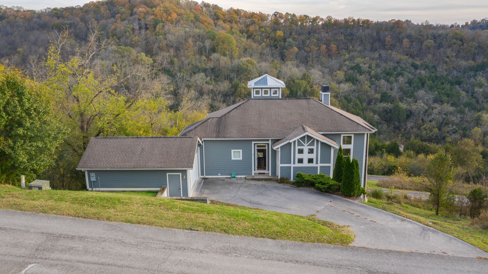 235 Hope Cv