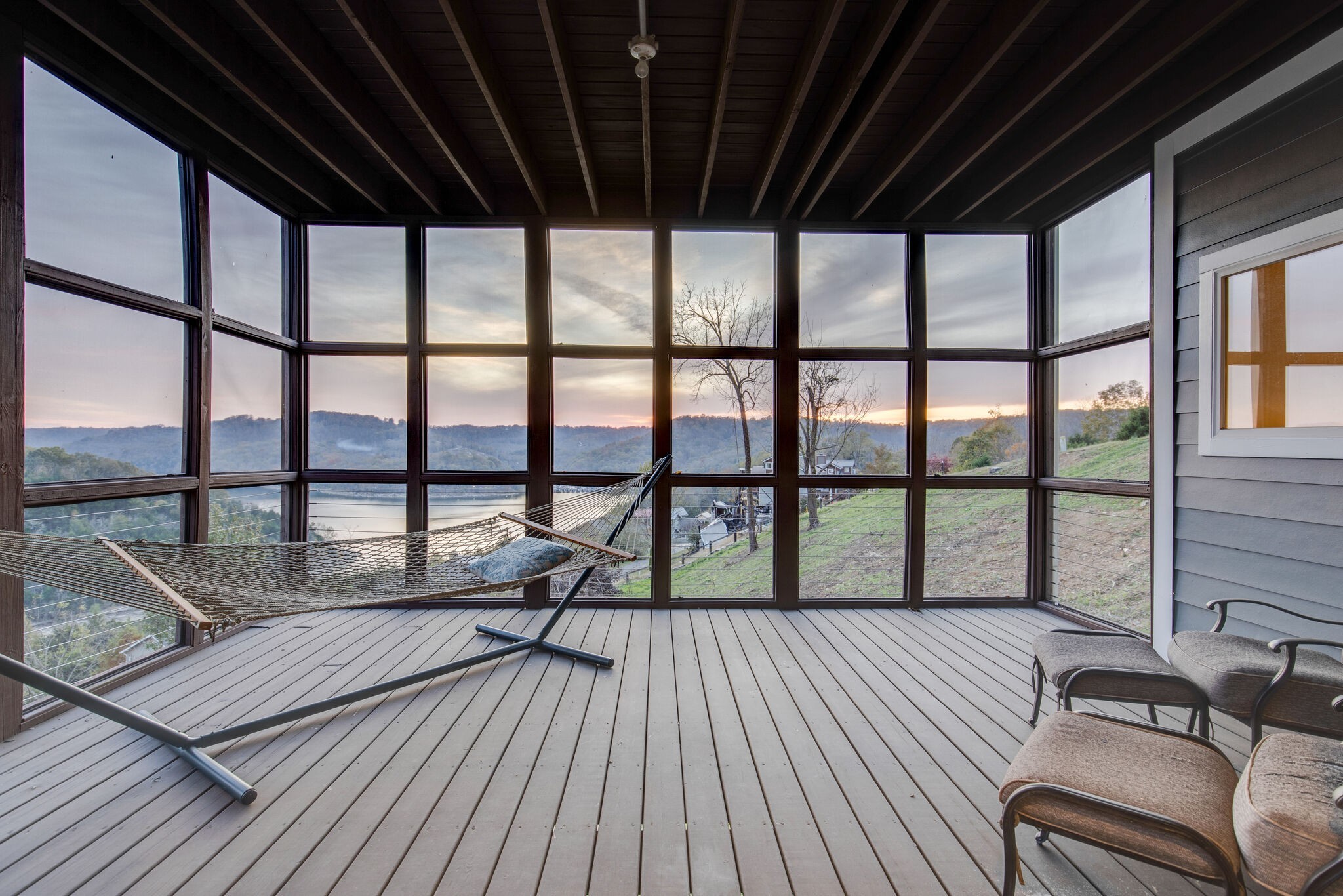 235 Hope Cv