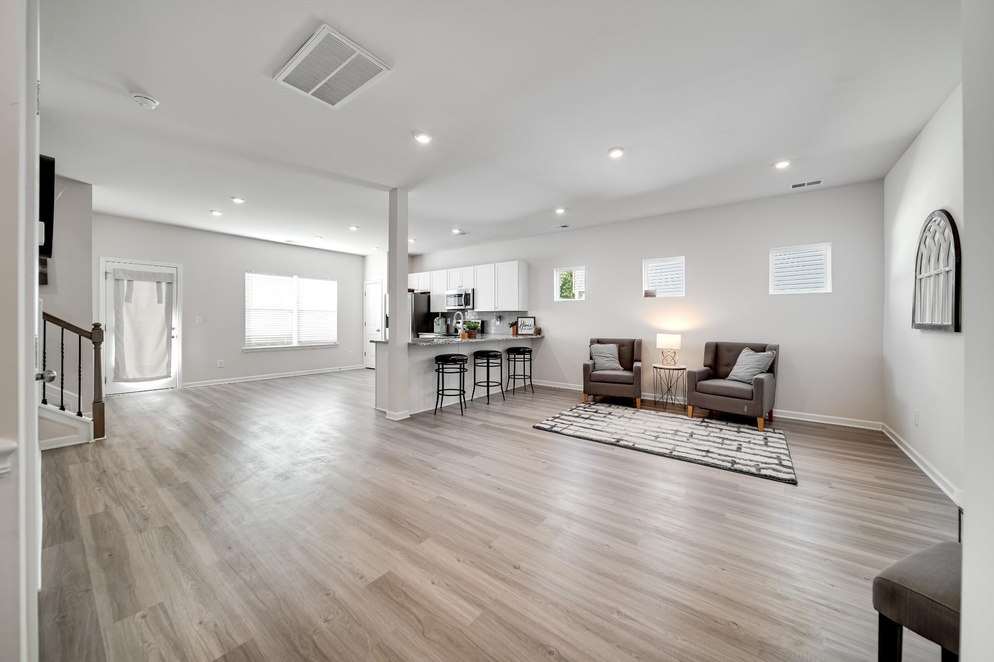 343 Geneva Ln