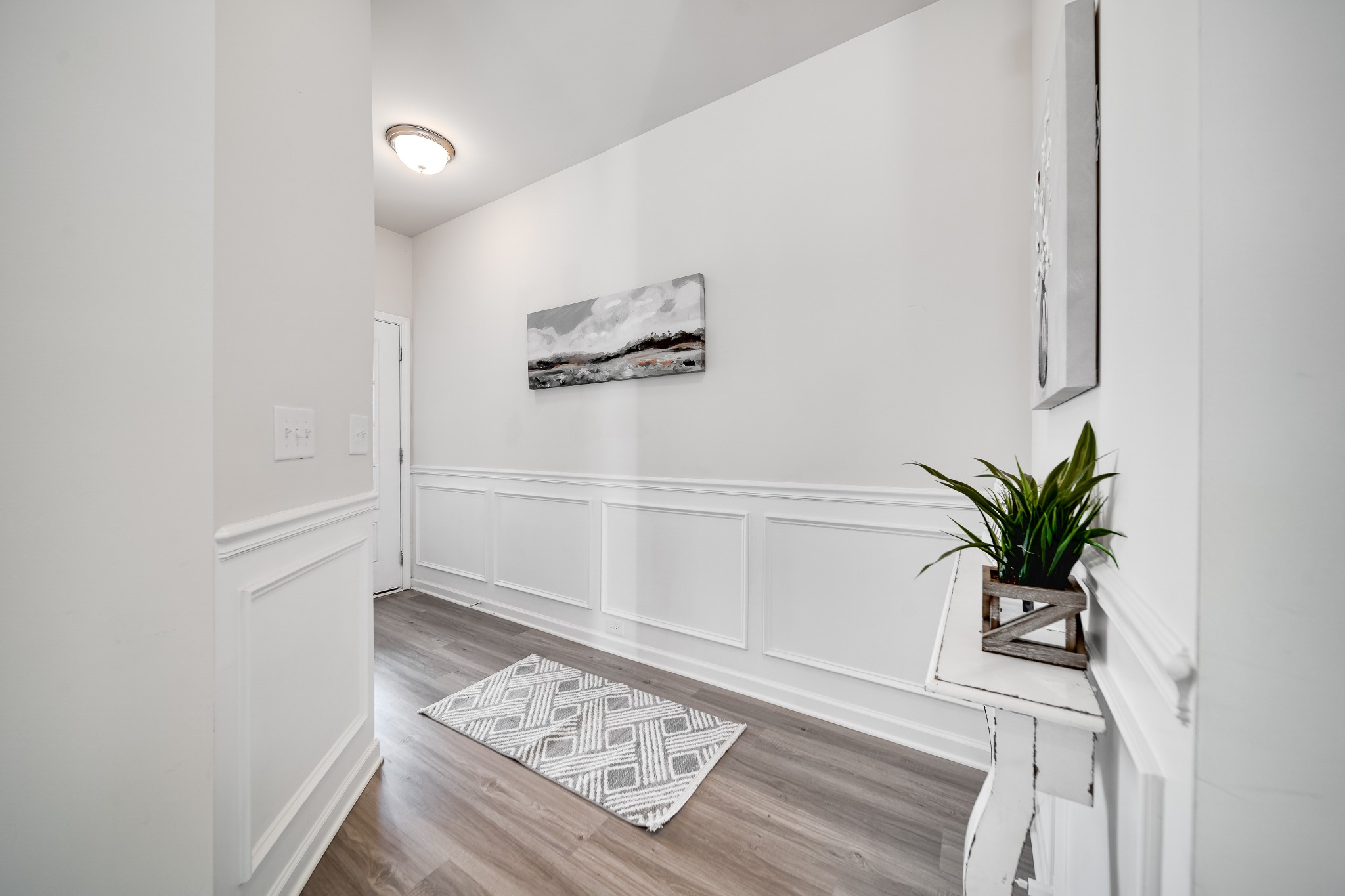 343 Geneva Ln