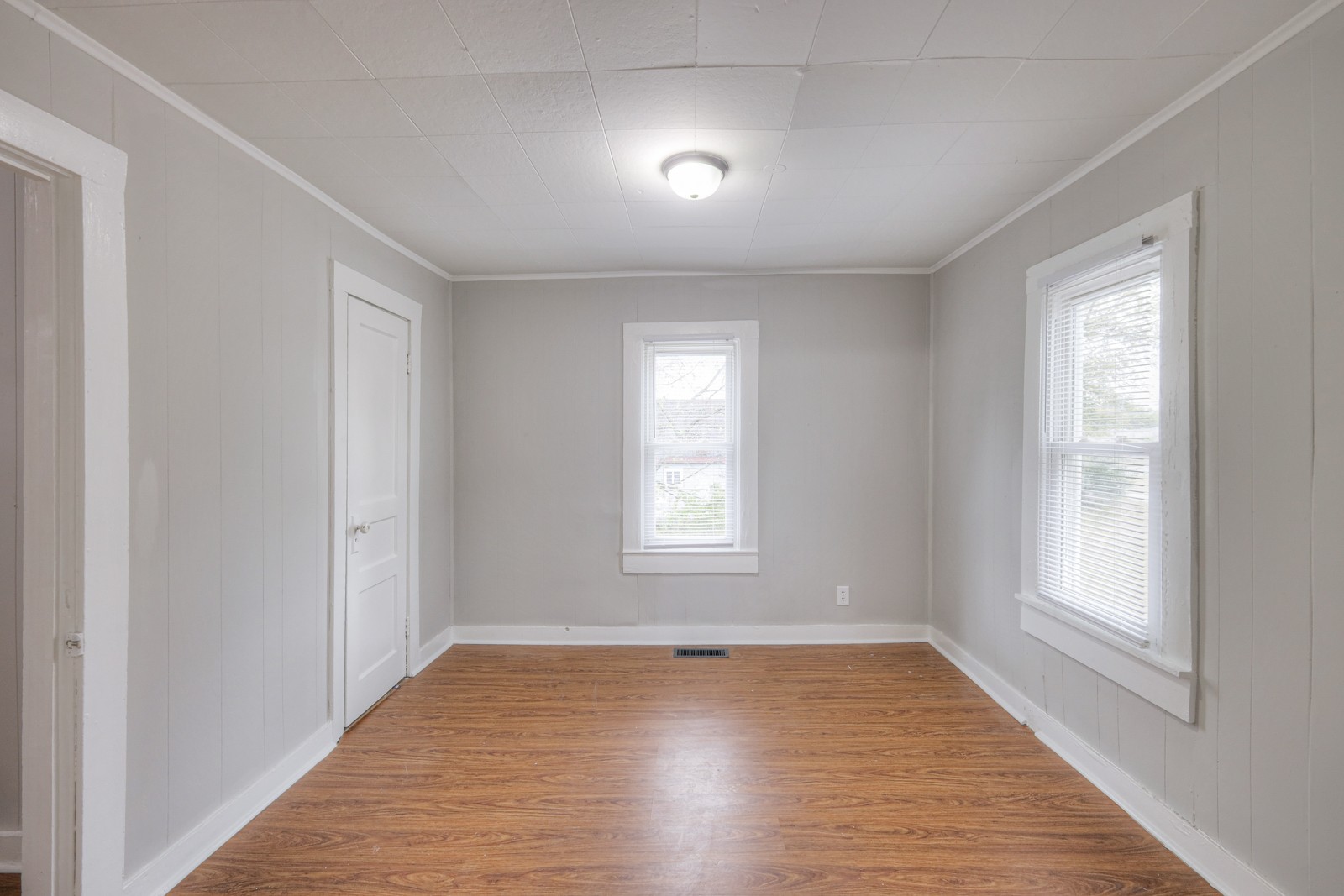 1012 Silver Creek Rd