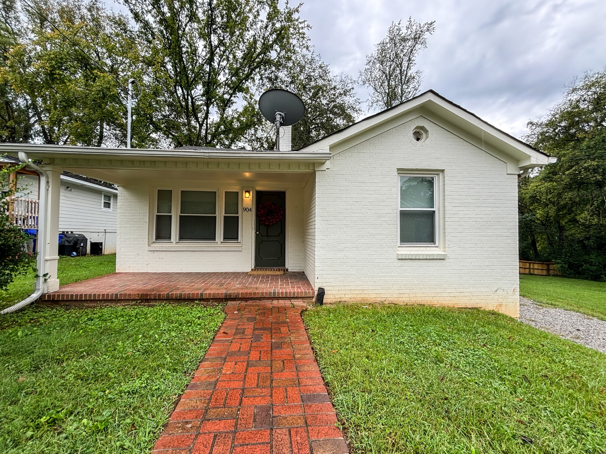 904 Goodview Dr