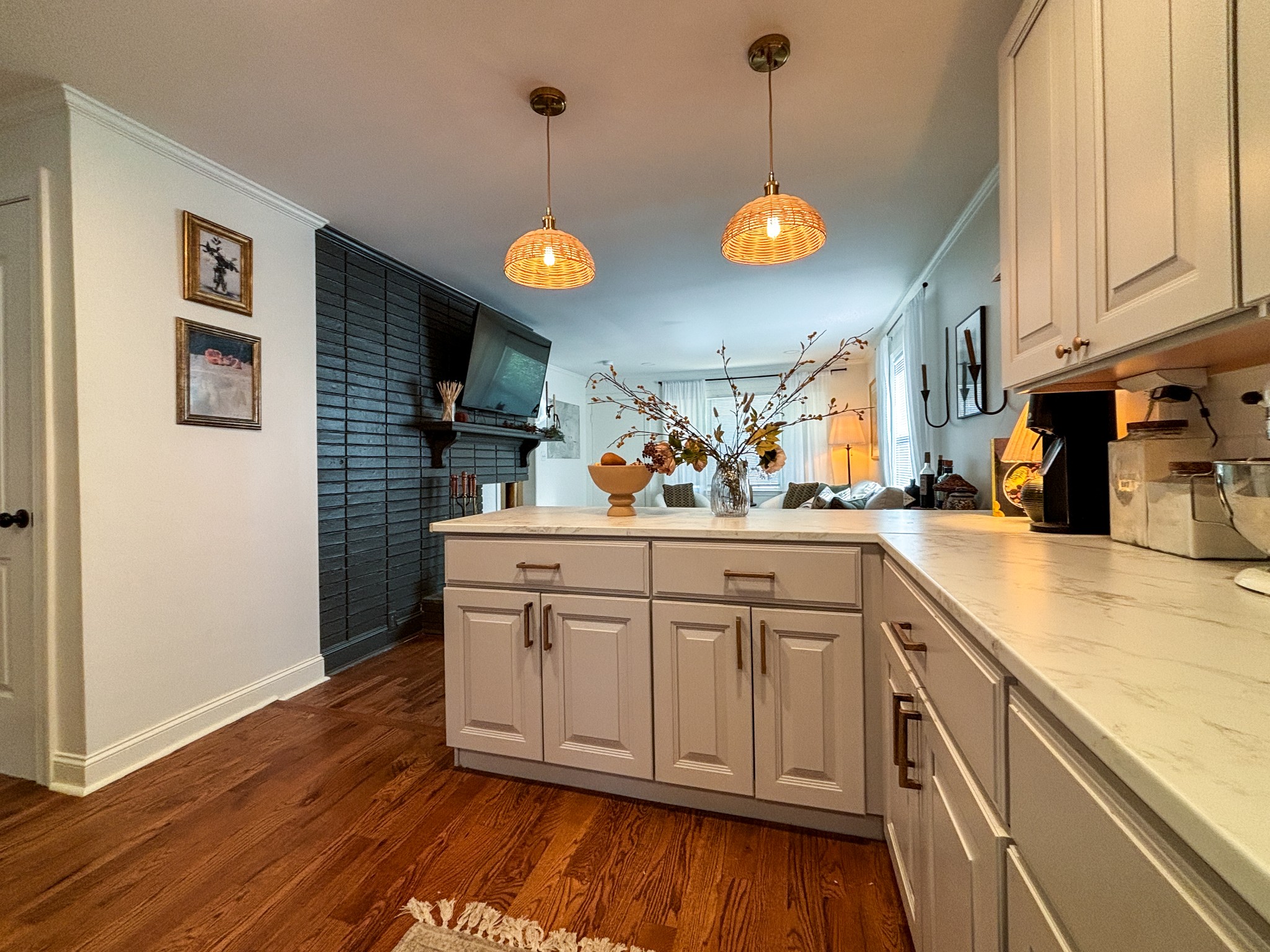 904 Goodview Dr