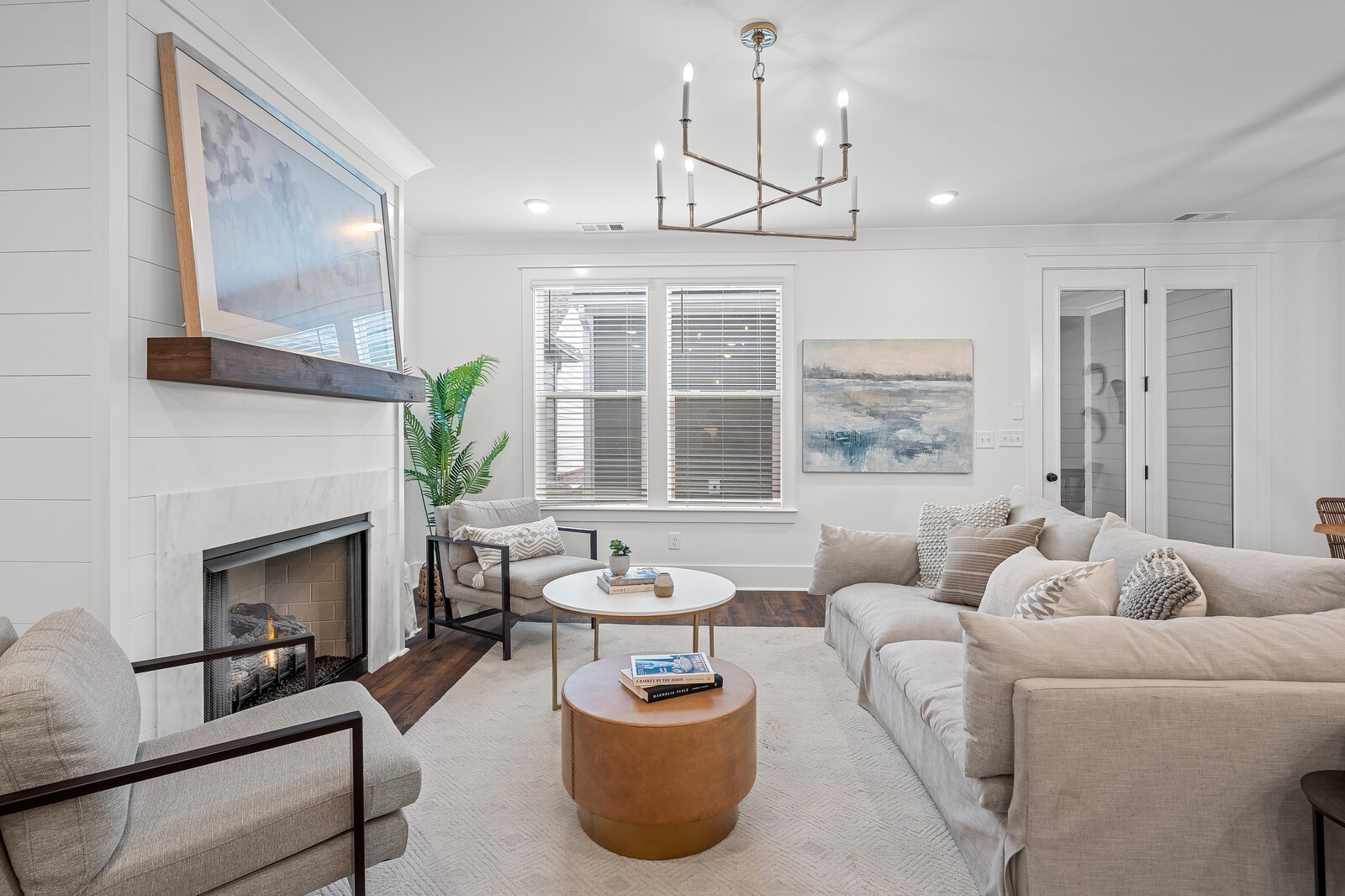 2001 Braidwood Lane, N