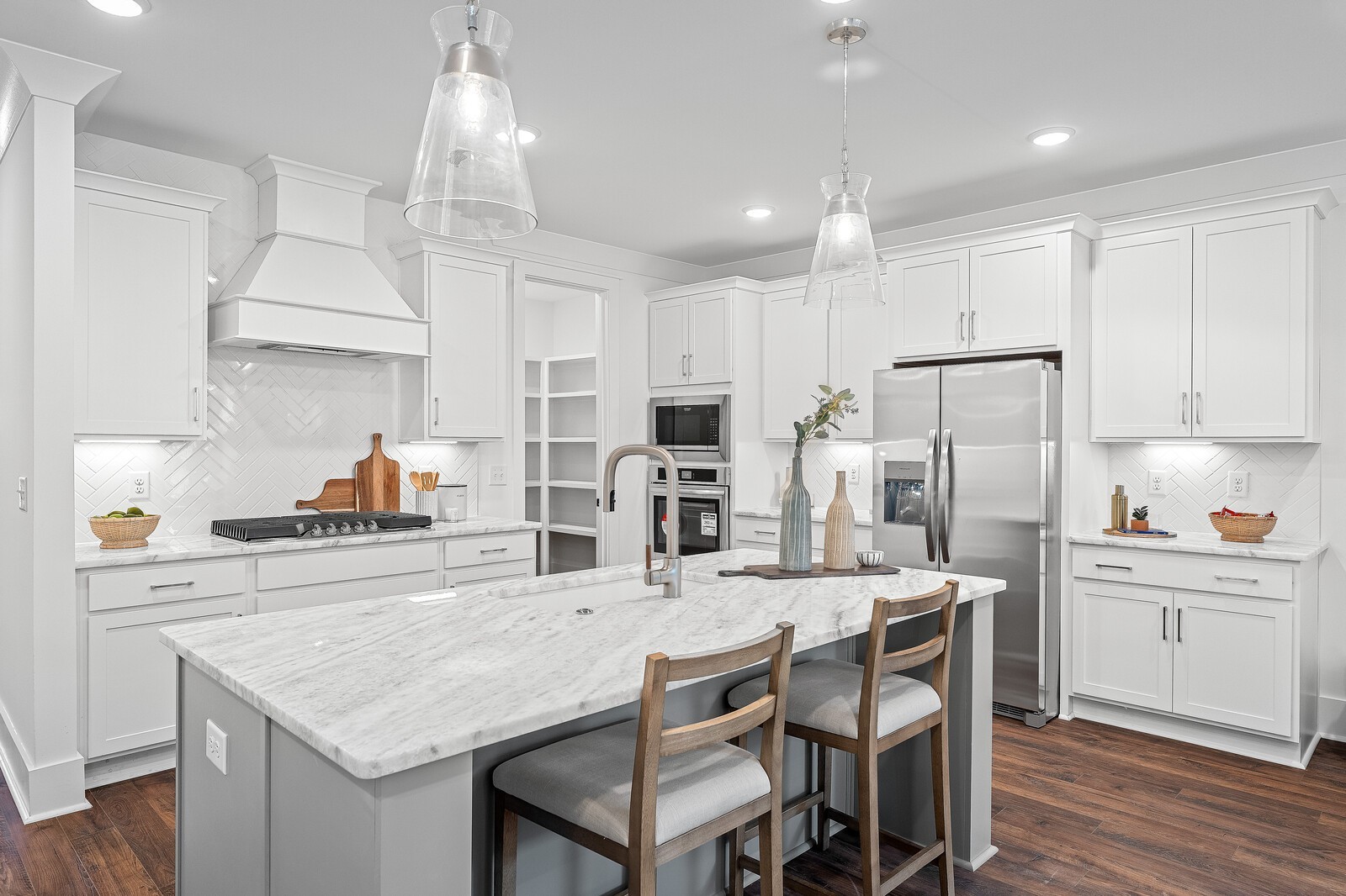 2001 Braidwood Lane, N