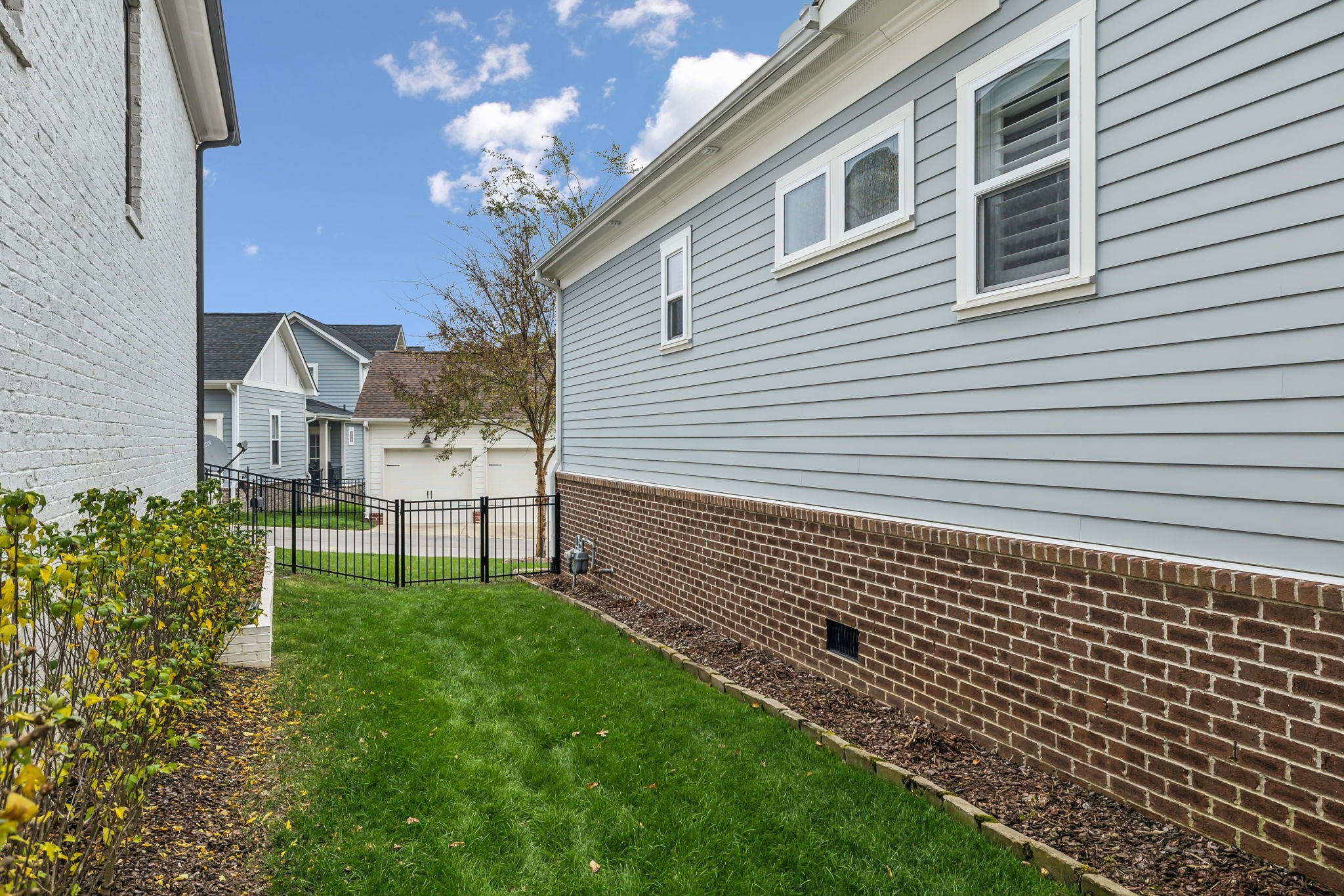 642 Lockwood Ln