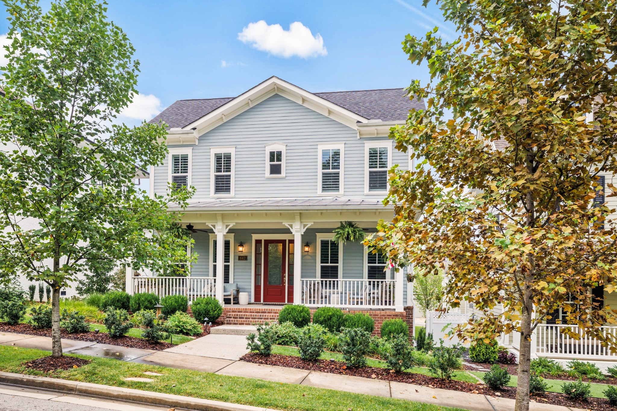 642 Lockwood Ln