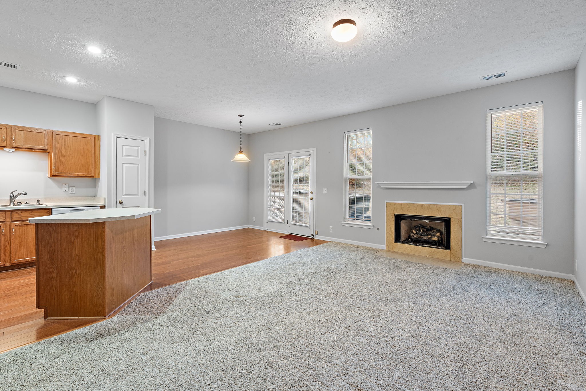 1345 Bell Rd Unit: 327