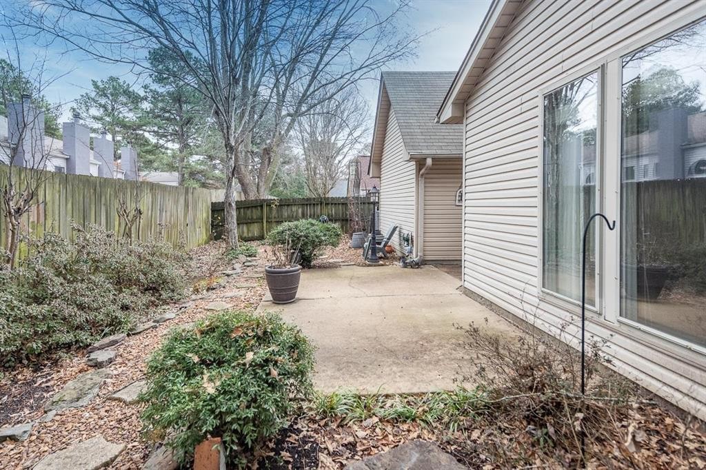 2958 Millers Pond Dr