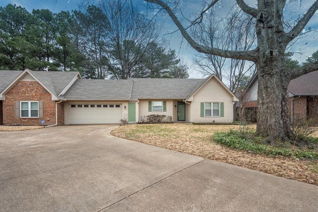 2958 Millers Pond Dr