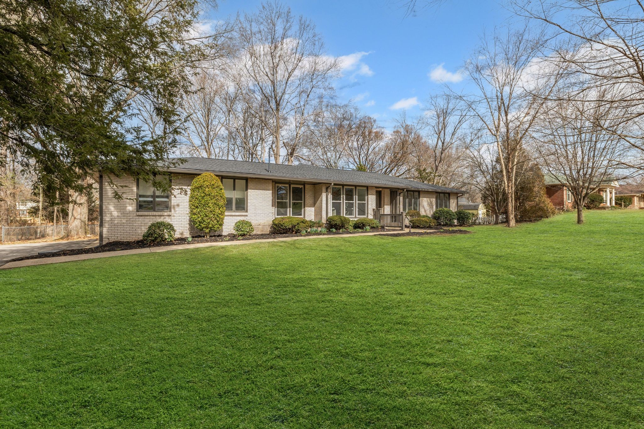 202 Revere Ln