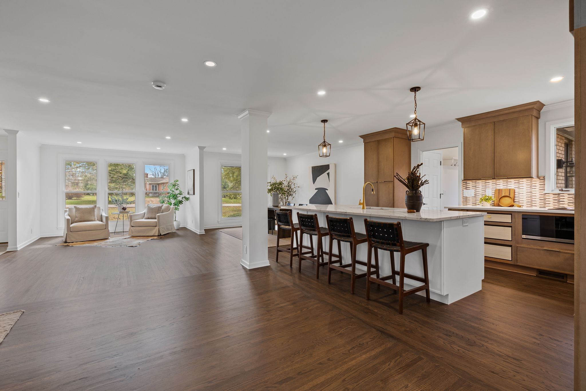 202 Revere Ln