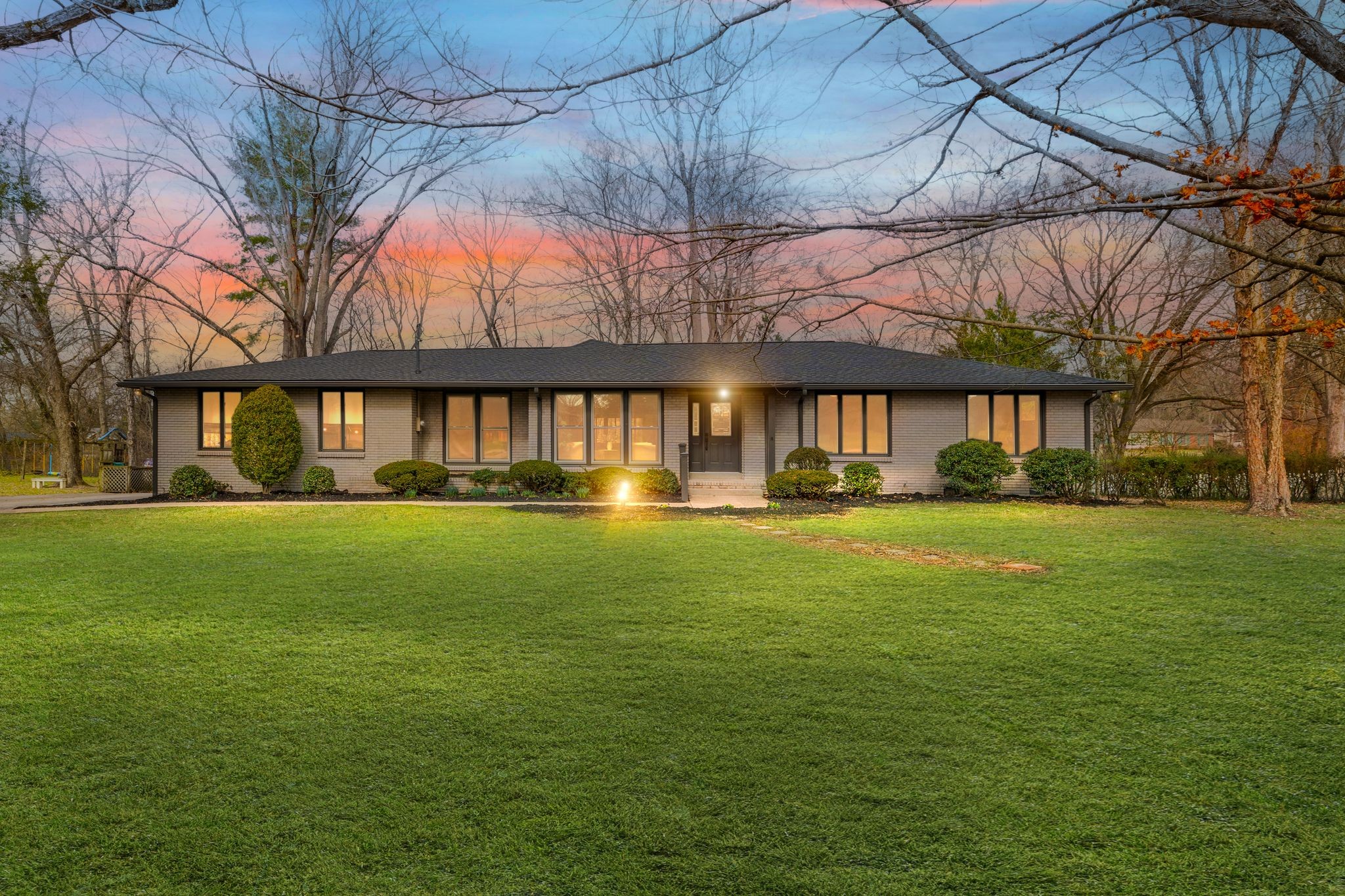 202 Revere Ln