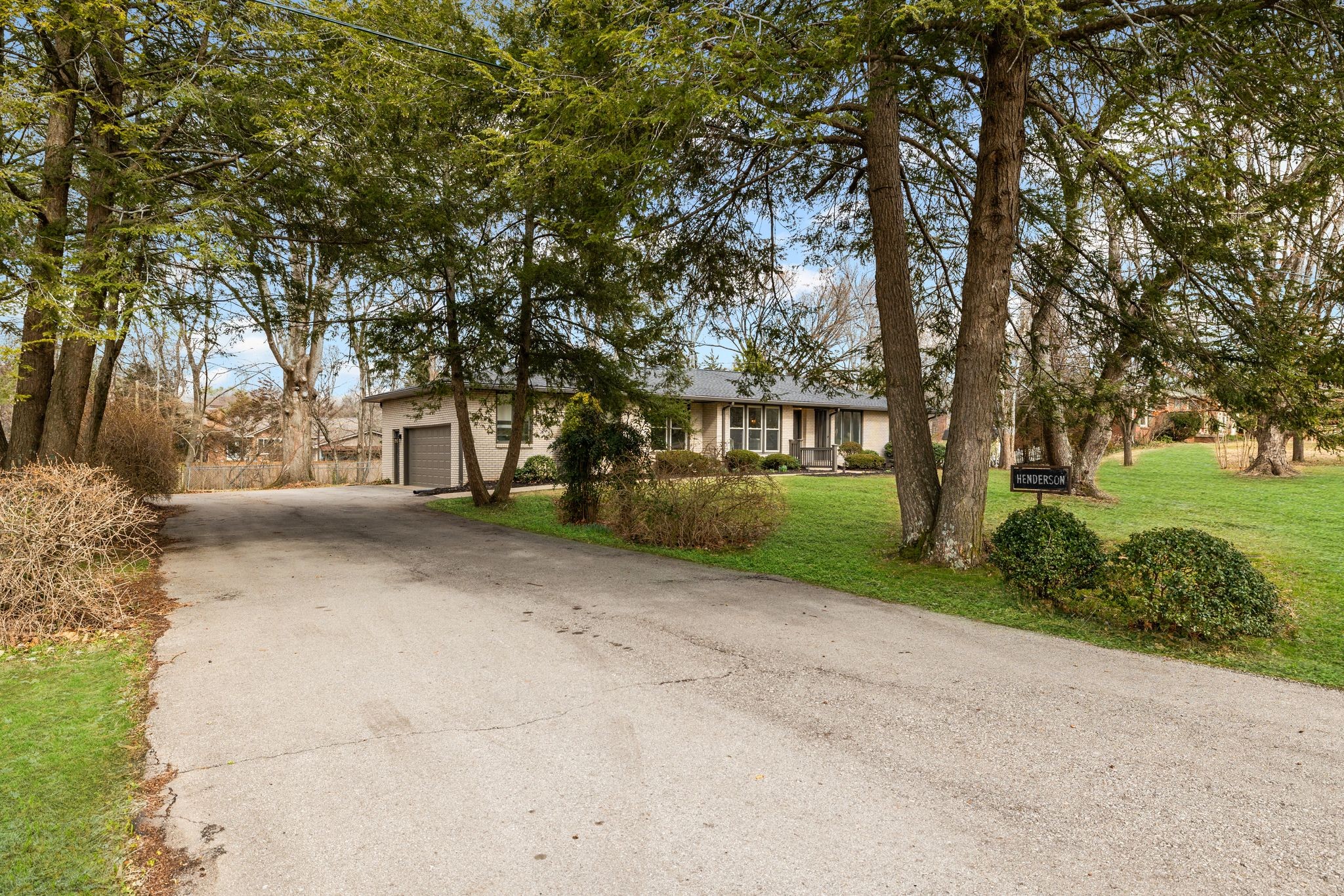 202 Revere Ln
