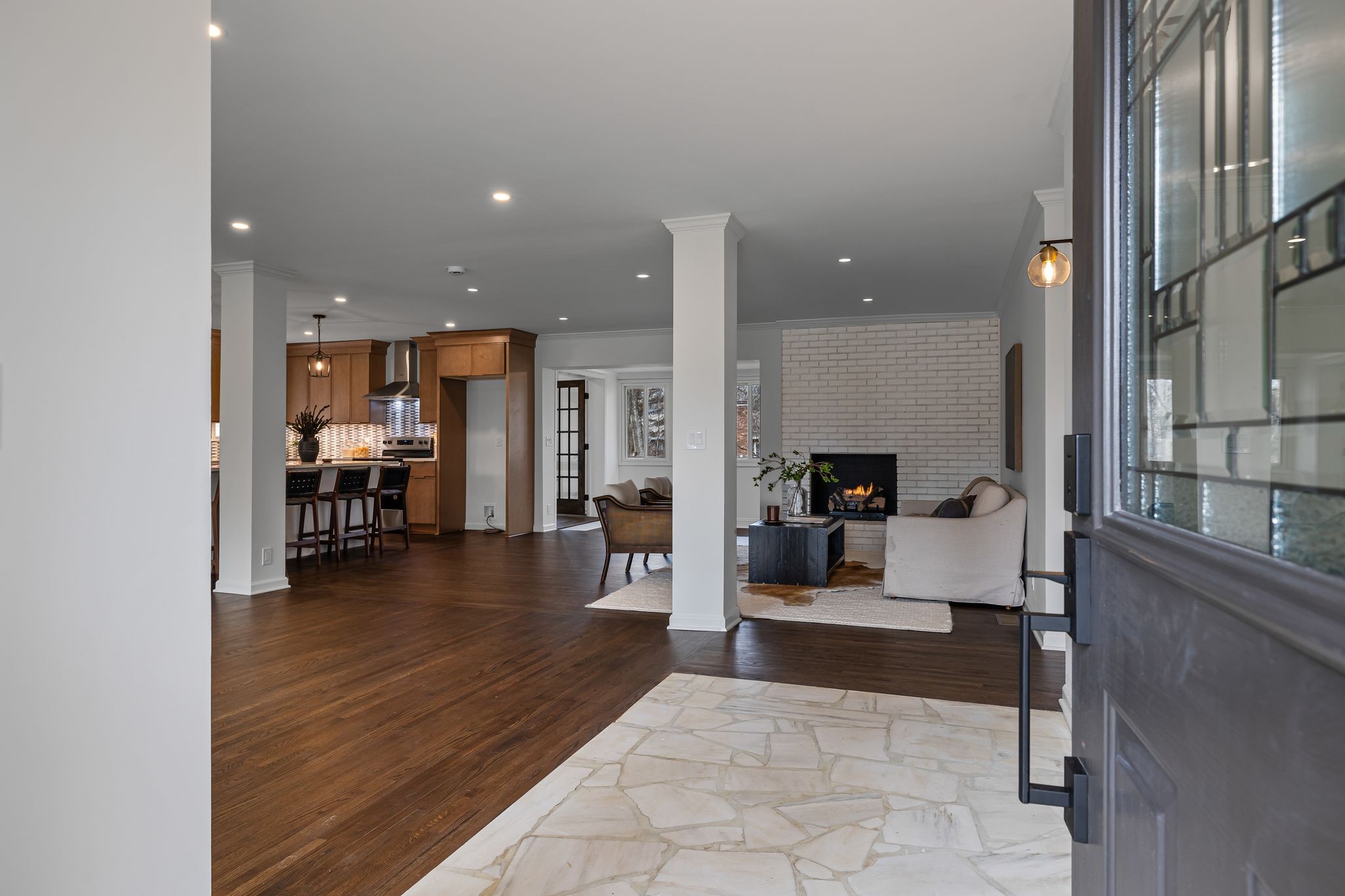 202 Revere Ln