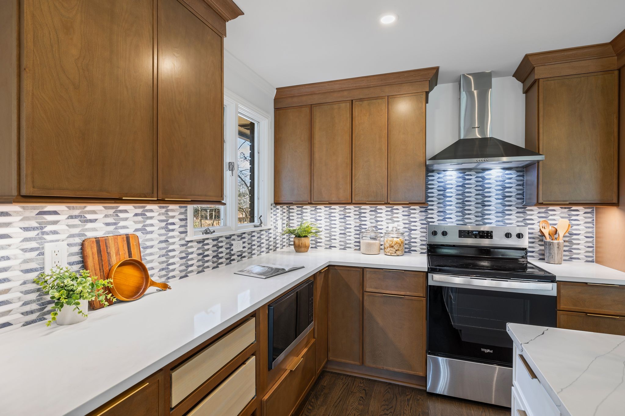 202 Revere Ln