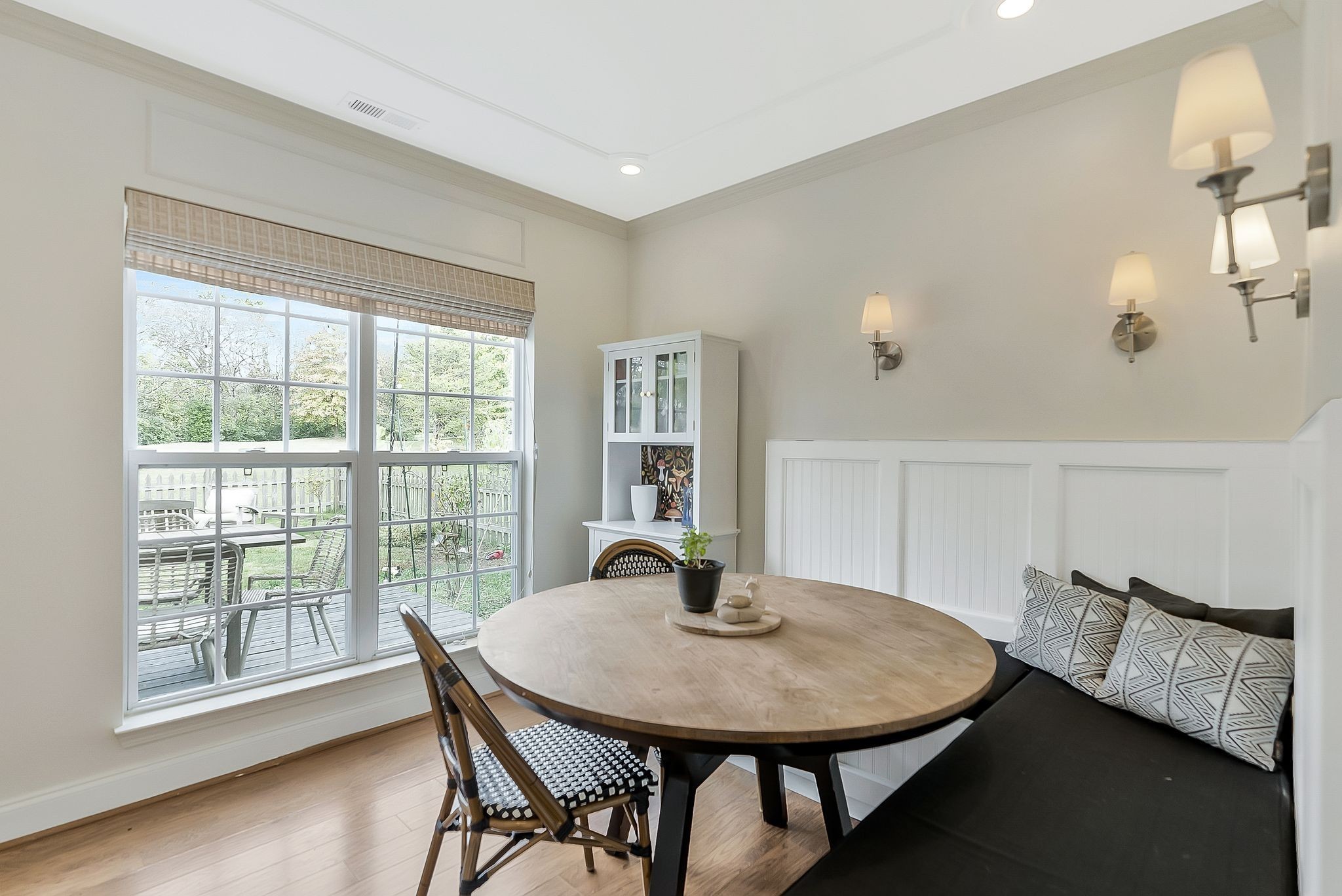 3208 Calvin Ct