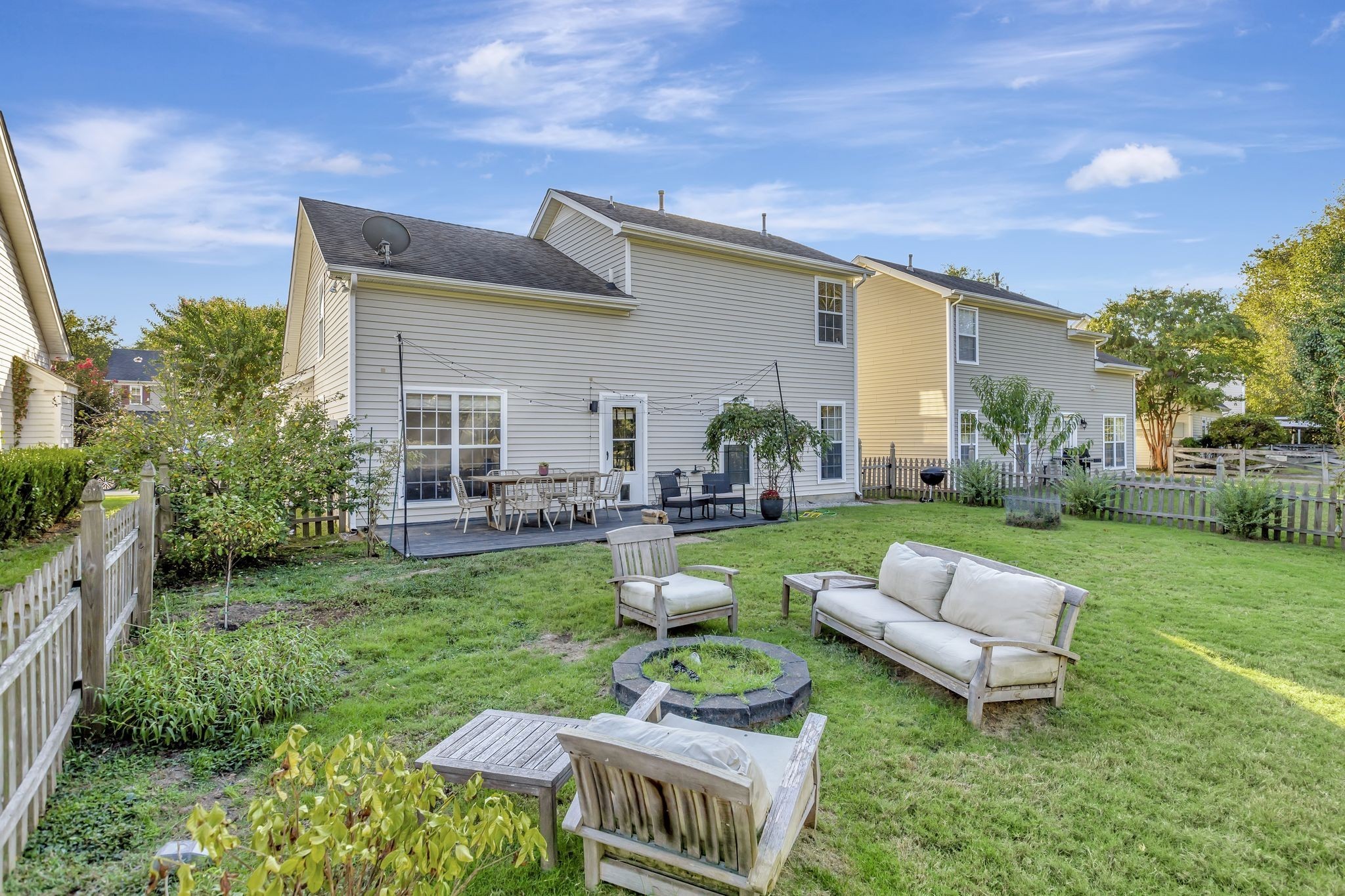3208 Calvin Ct