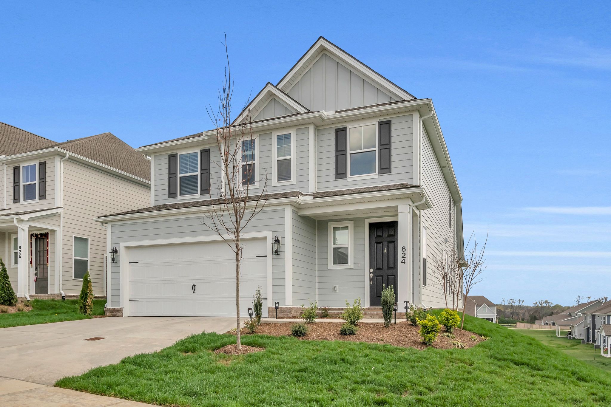 824 Sugarbush Ln