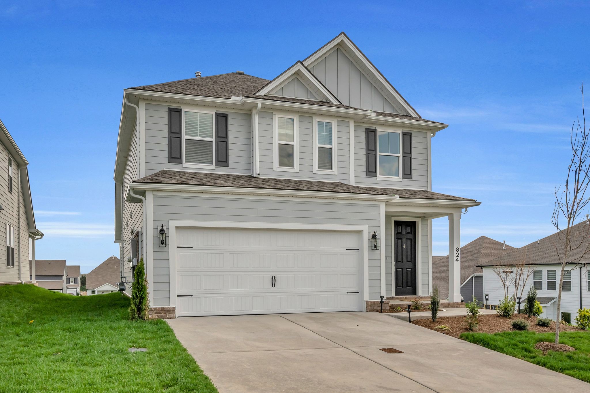824 Sugarbush Ln