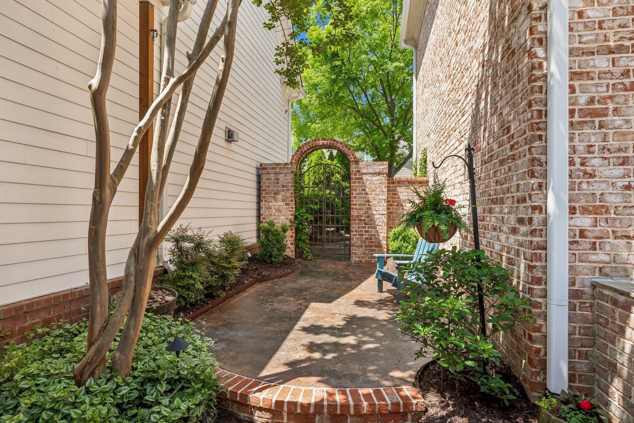 305 Starling Ln