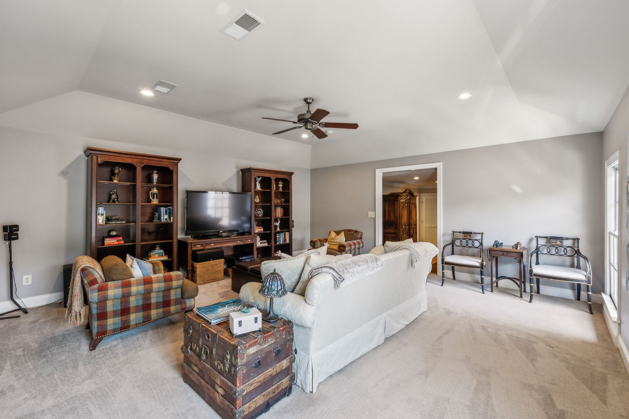 305 Starling Ln