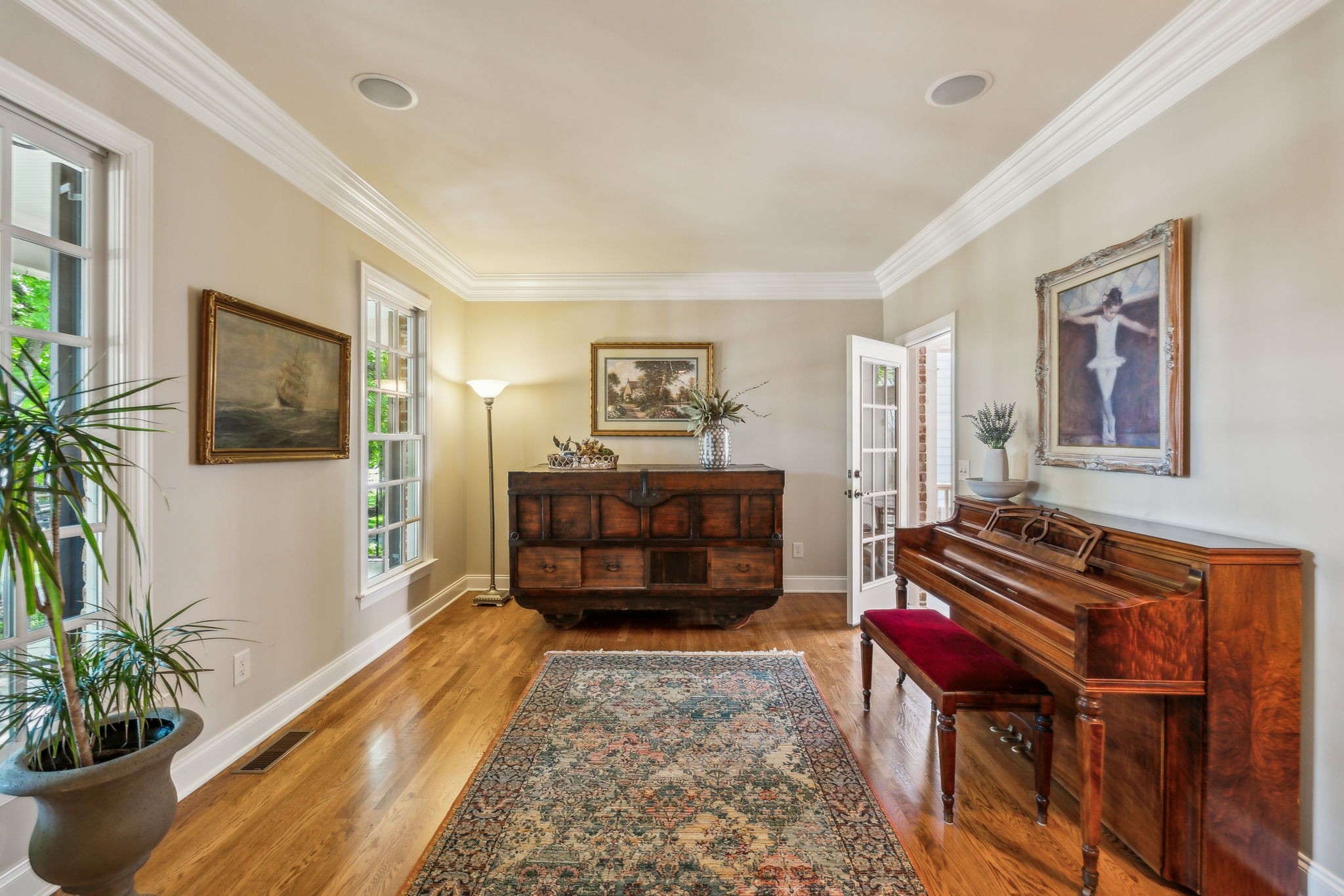 305 Starling Ln