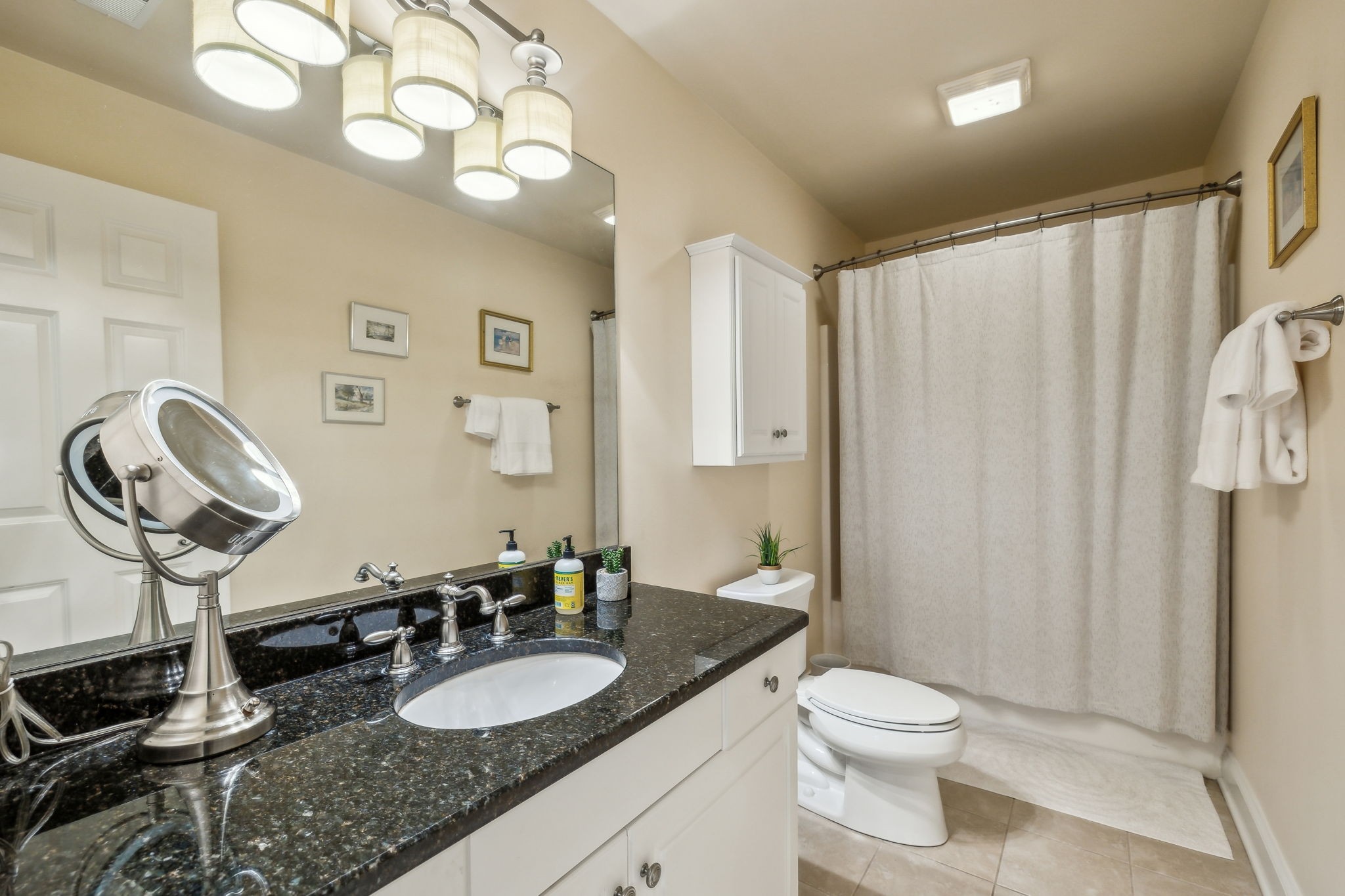 305 Starling Ln