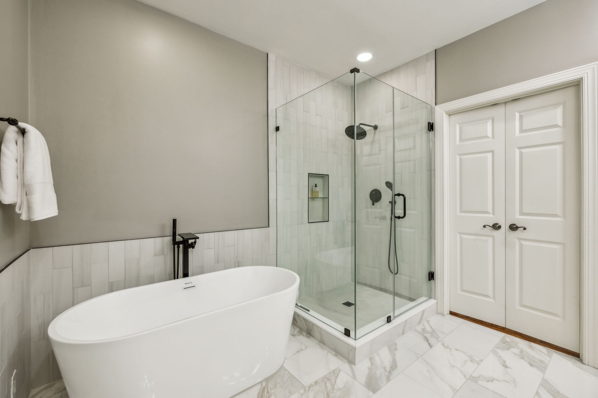 305 Starling Ln