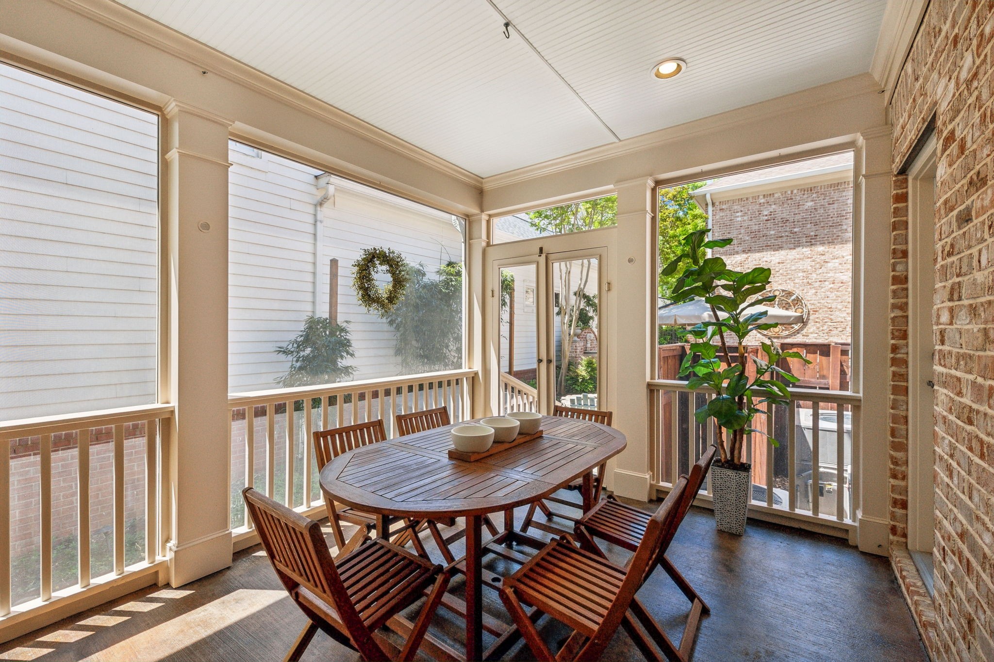 305 Starling Ln