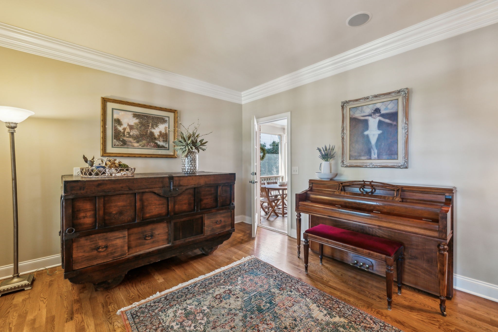 305 Starling Ln